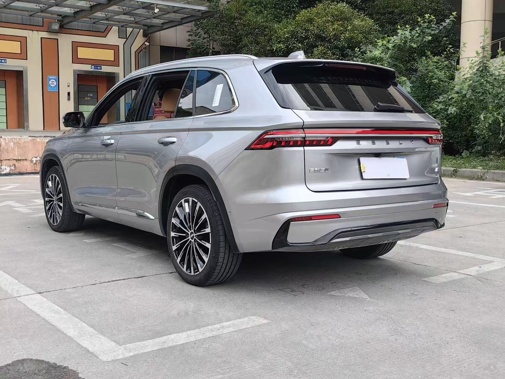 GEELY Monjaro 2023 car image #16
