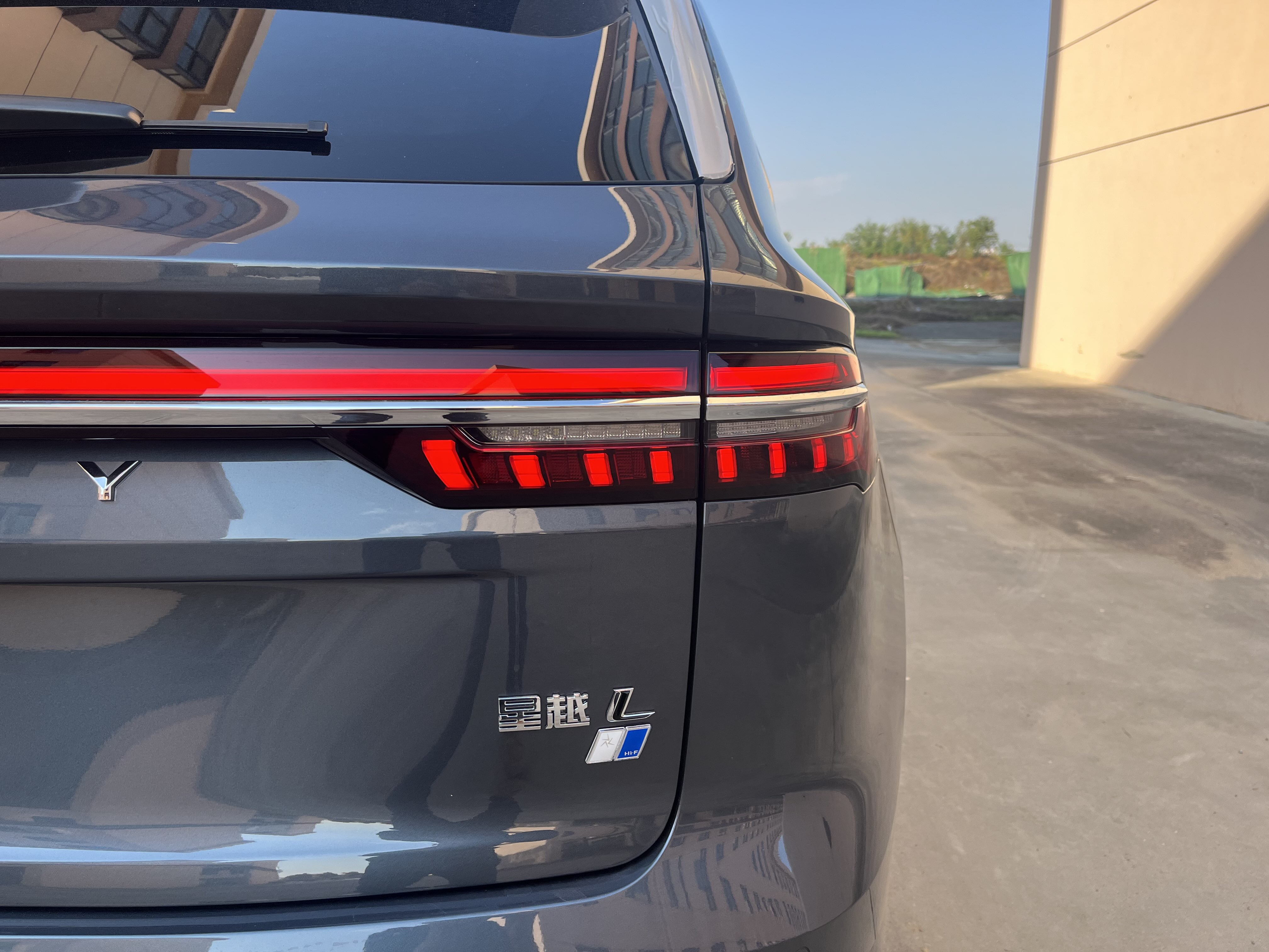 GEELY Monjaro MHEV 2025 #16 GEELY Monjaro MHEV 2025 car image #16