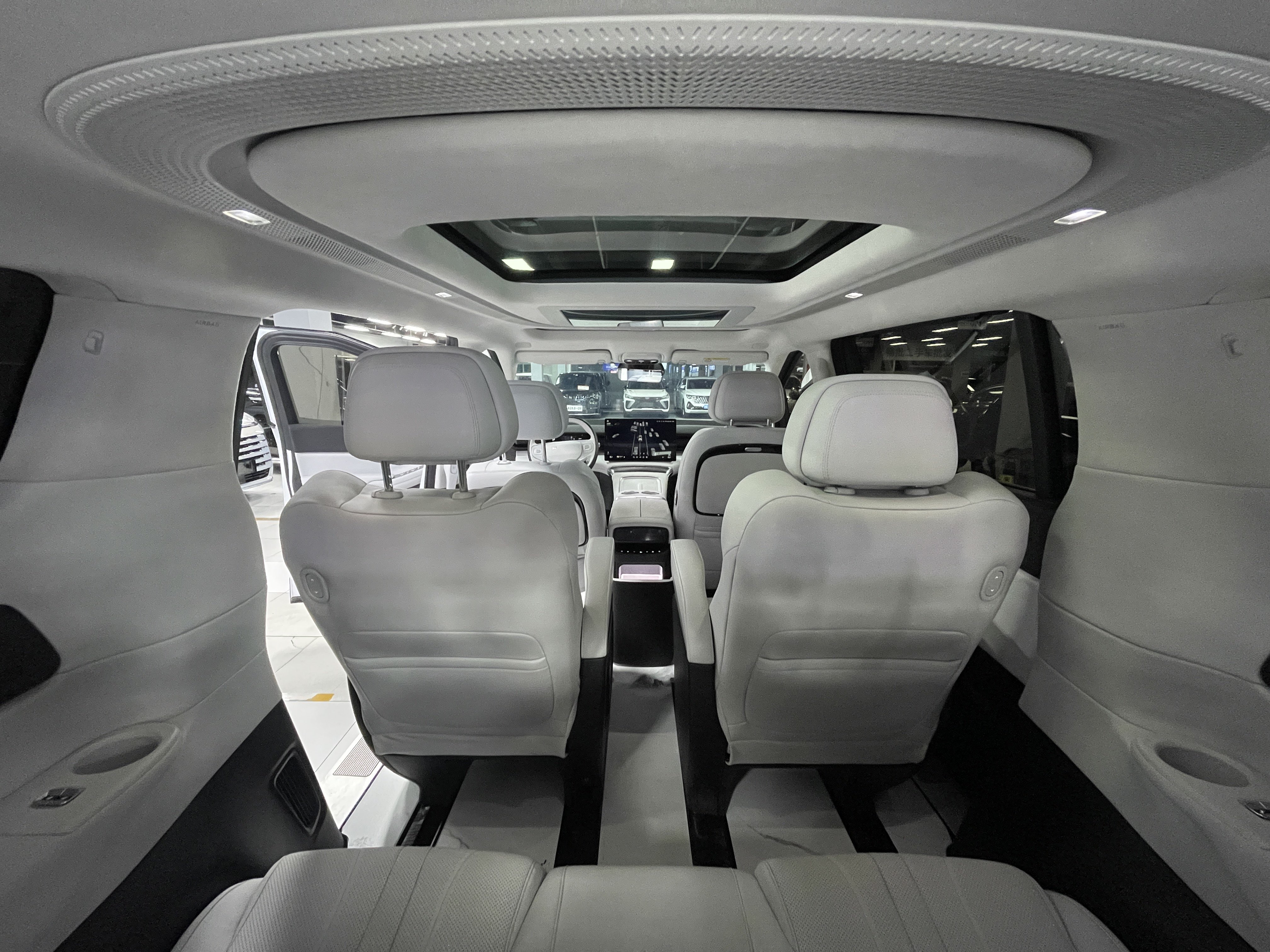 Xpeng X9 2024 #16 Xpeng X9 2024 immagine di auto #16