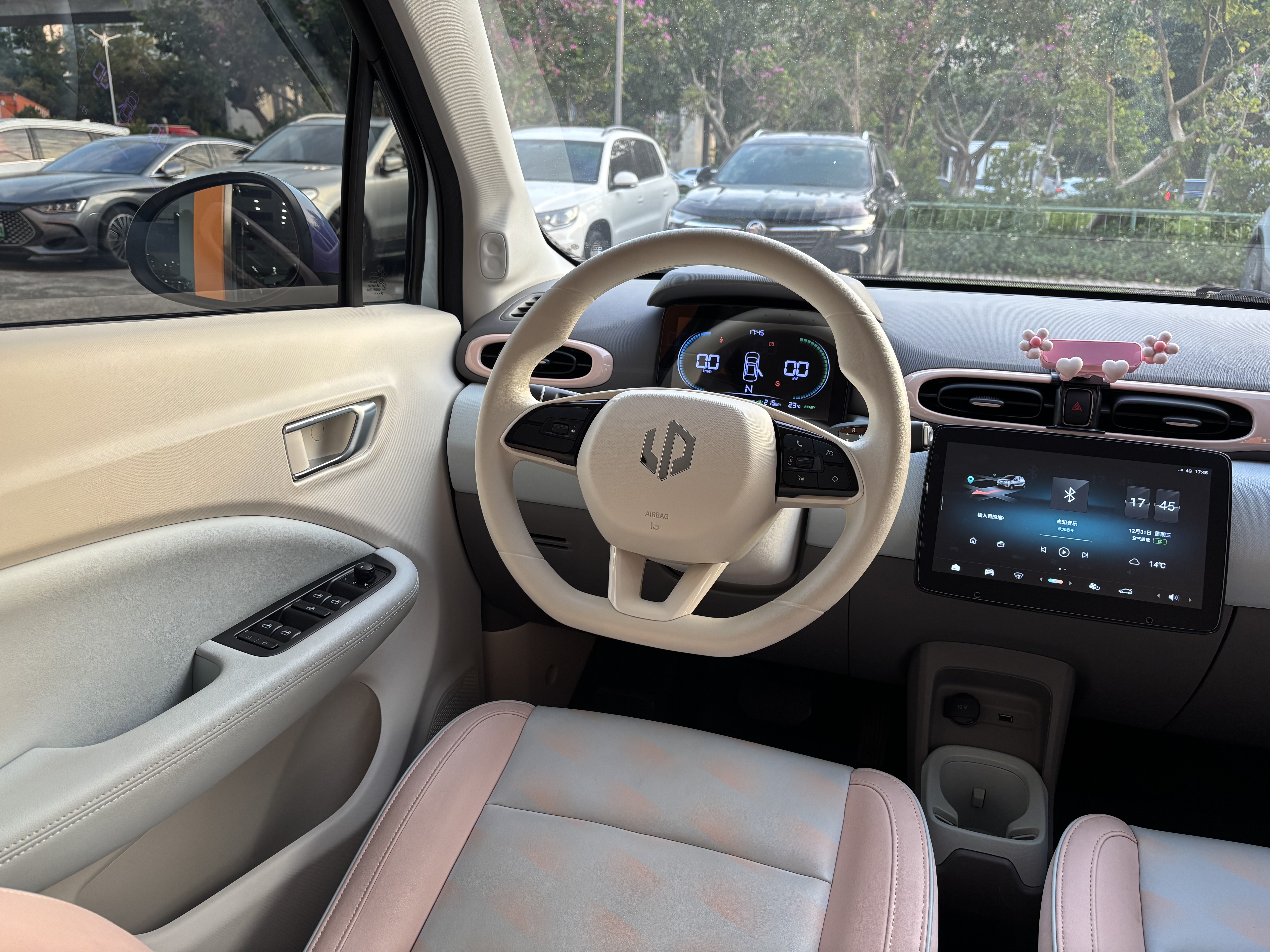 零跑汽车 零跑T03 2024 汽车图片 #16