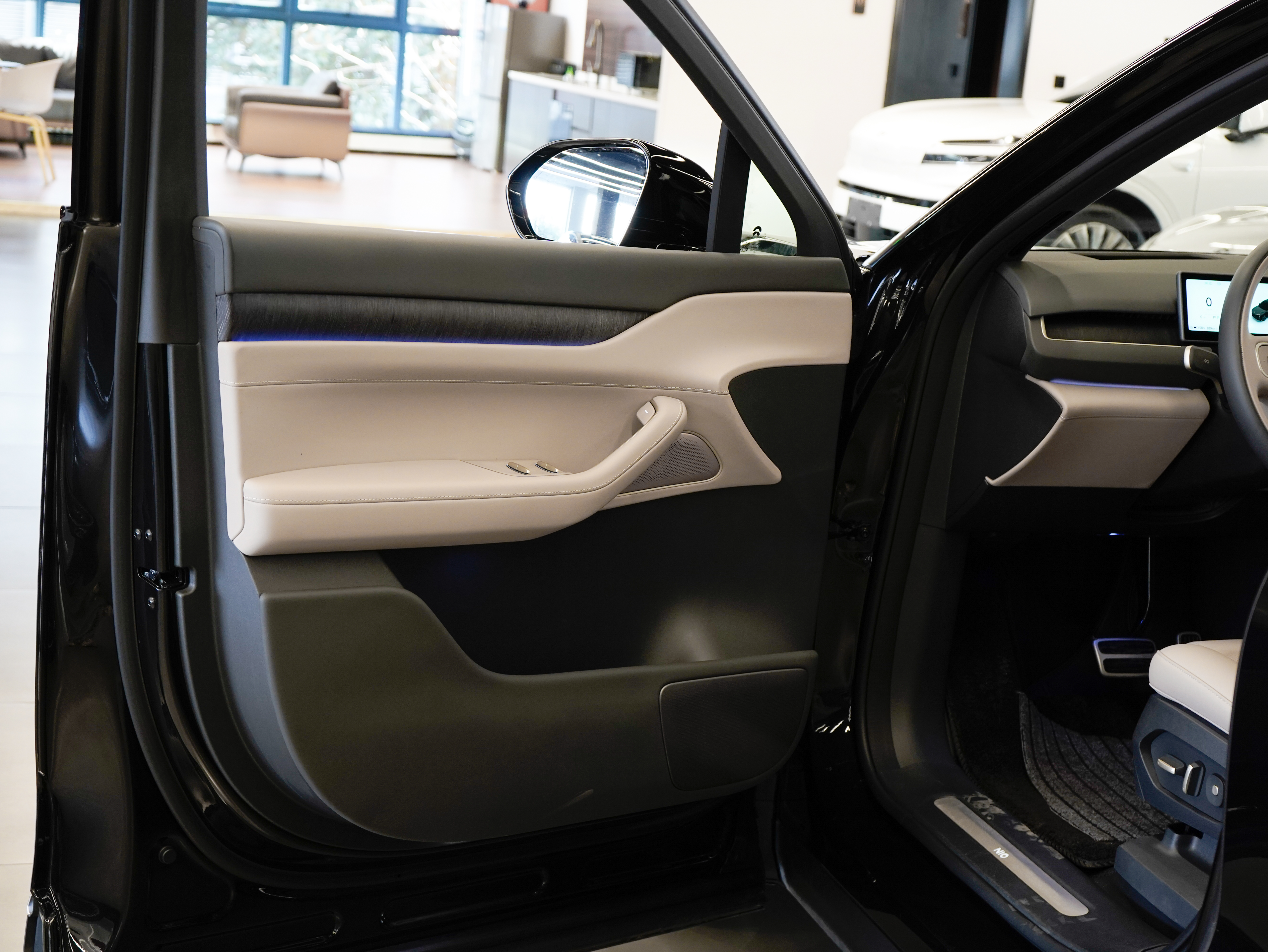 NIO ES8 2025 imagen de coche #16