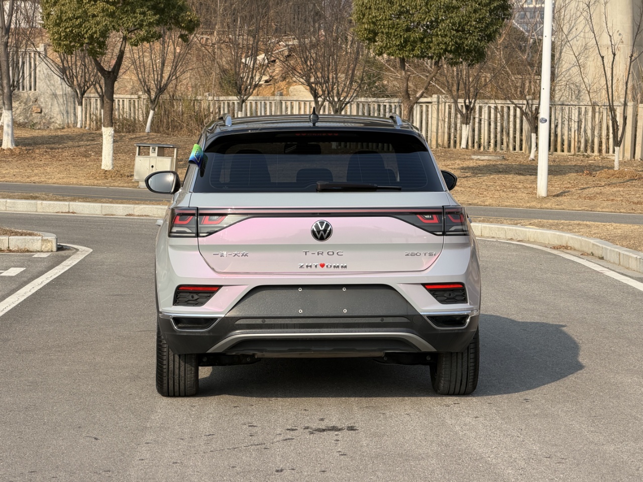 Volkswagen T-Roc 2024 car image #16