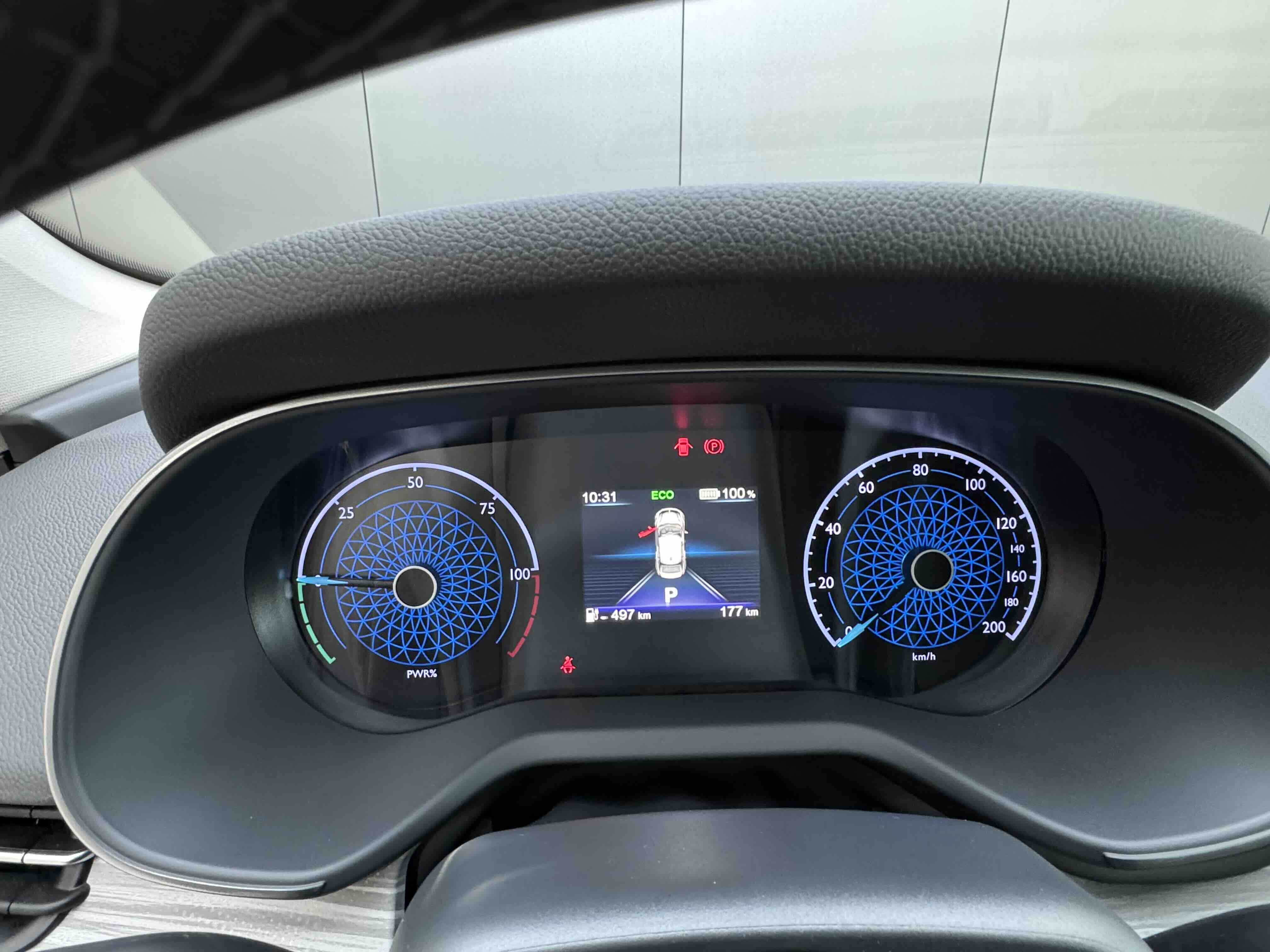 HongQi E-QM5 2026 car image #16