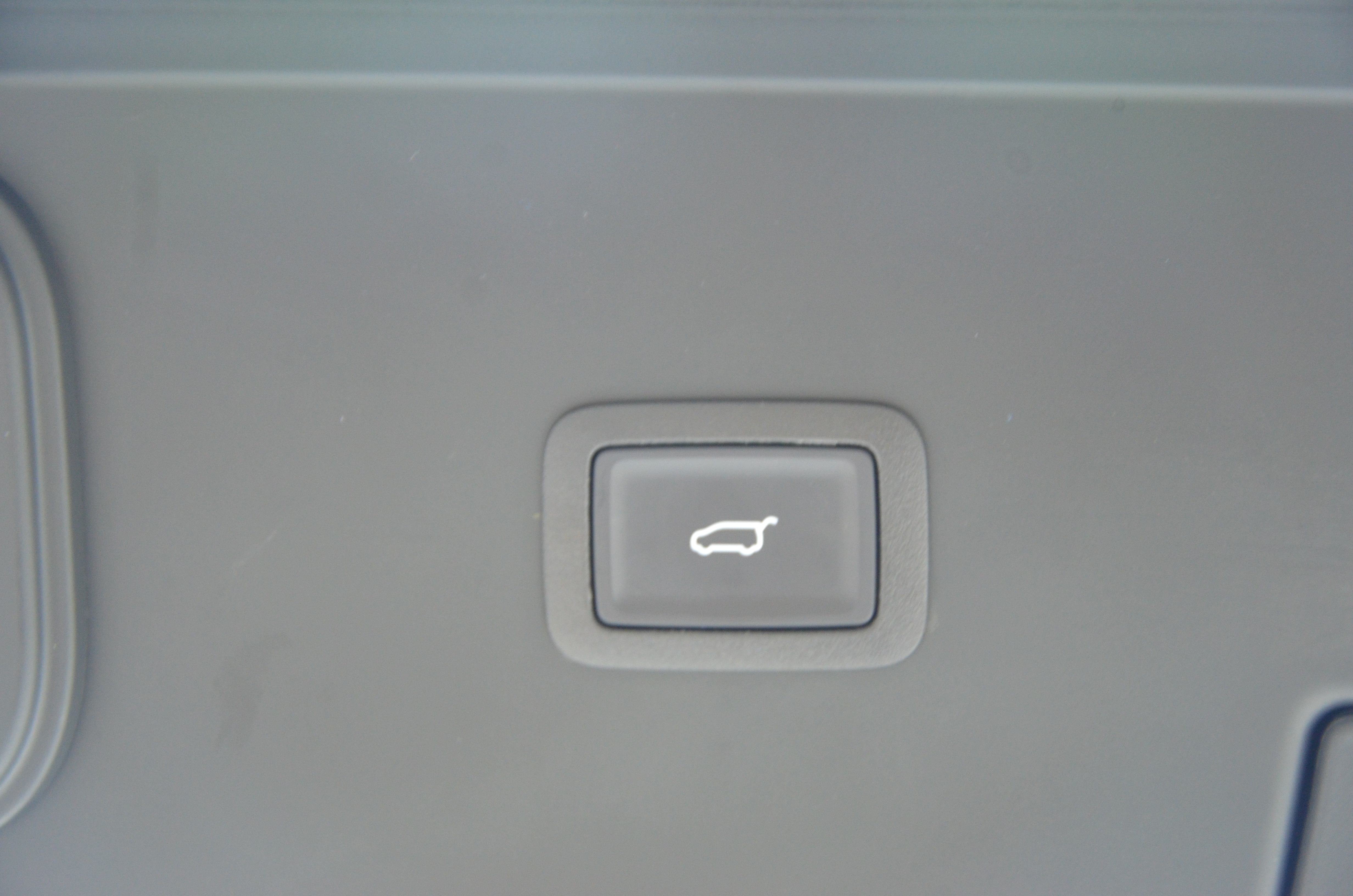 HongQi HQ9 PHEV 2025 #16 HongQi HQ9 PHEV 2025 car image #16