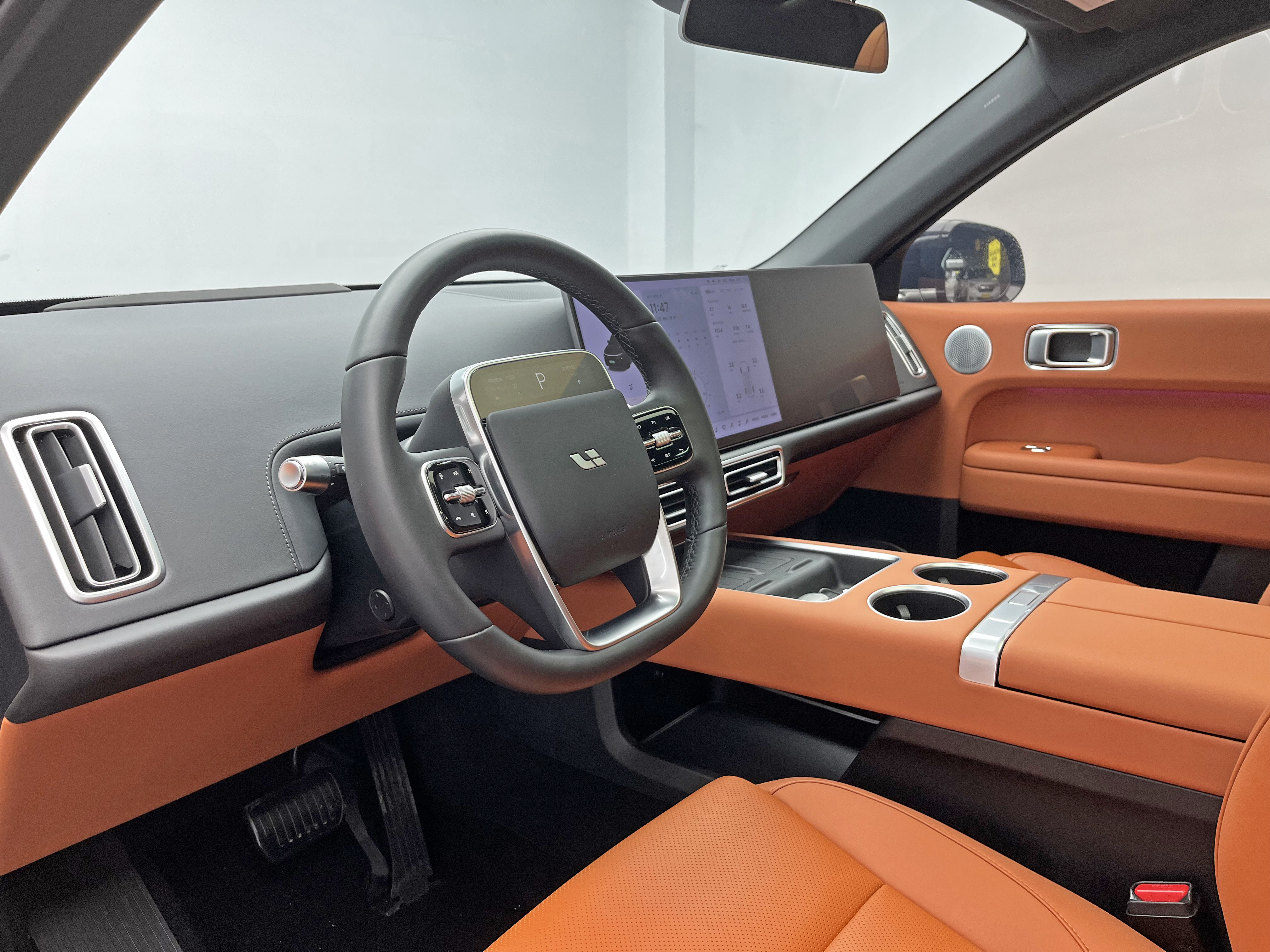 Li L6 2025 image de voiture #16