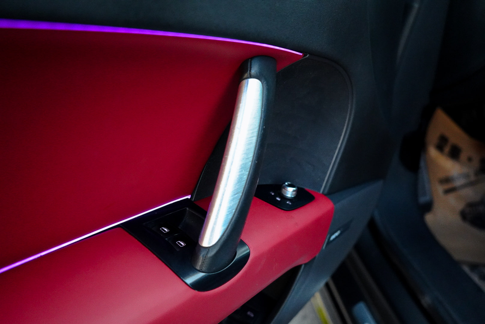 Audi TTS 2011 car image #16