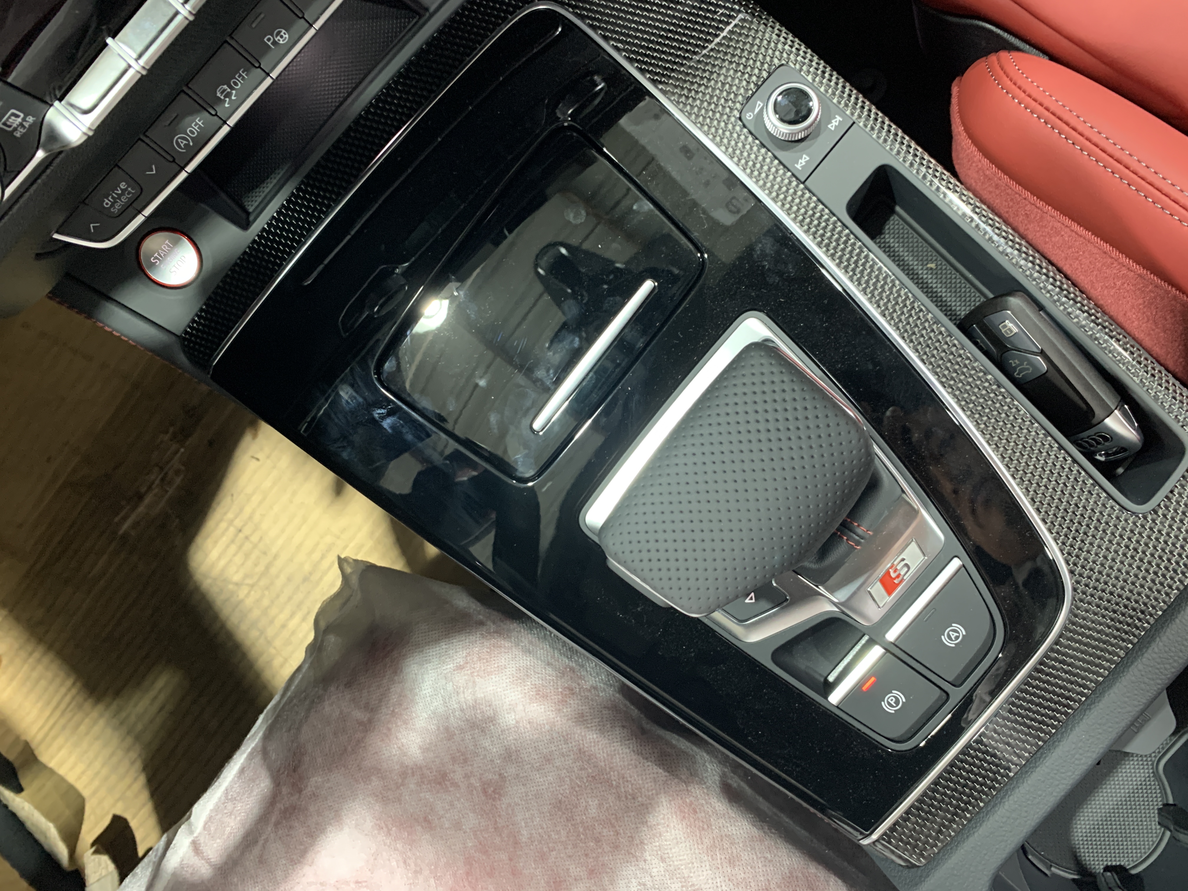 Audi SQ5 2025 immagine di auto #16