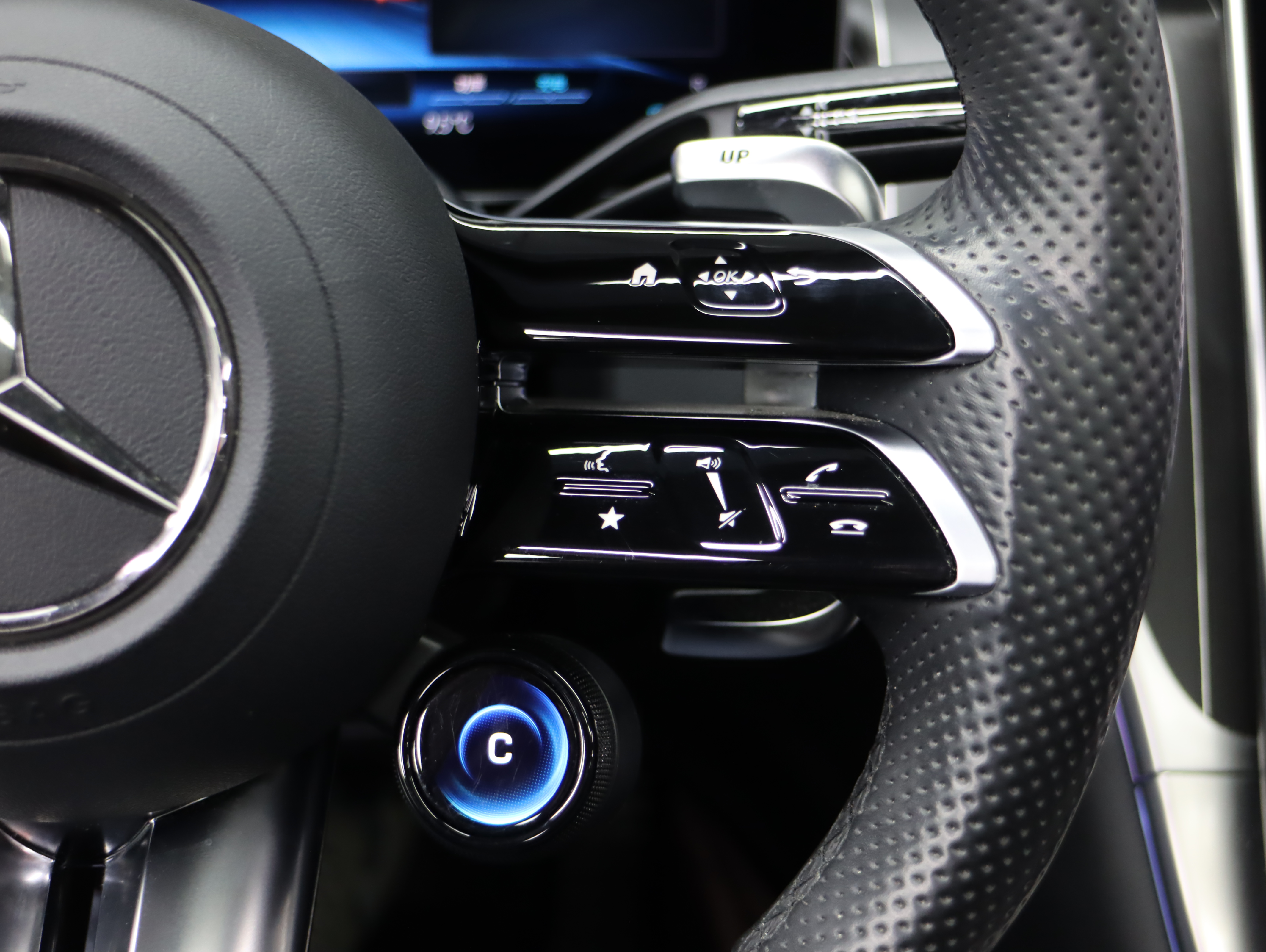 Mercedes-Benz GLC AMG 2025 #16 Mercedes-Benz GLC AMG 2025 car image #16