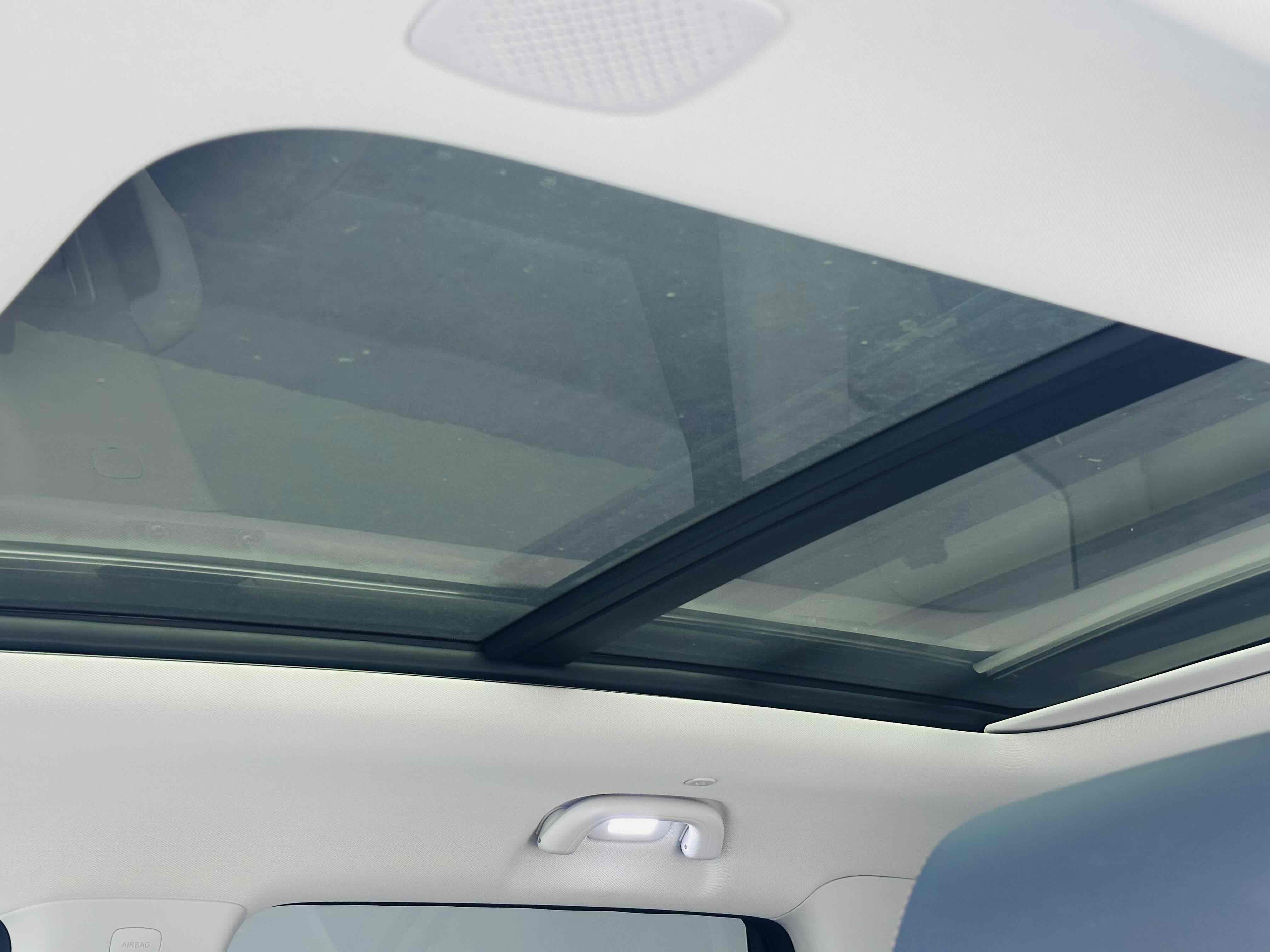 Deepal G318 2024 car image #16