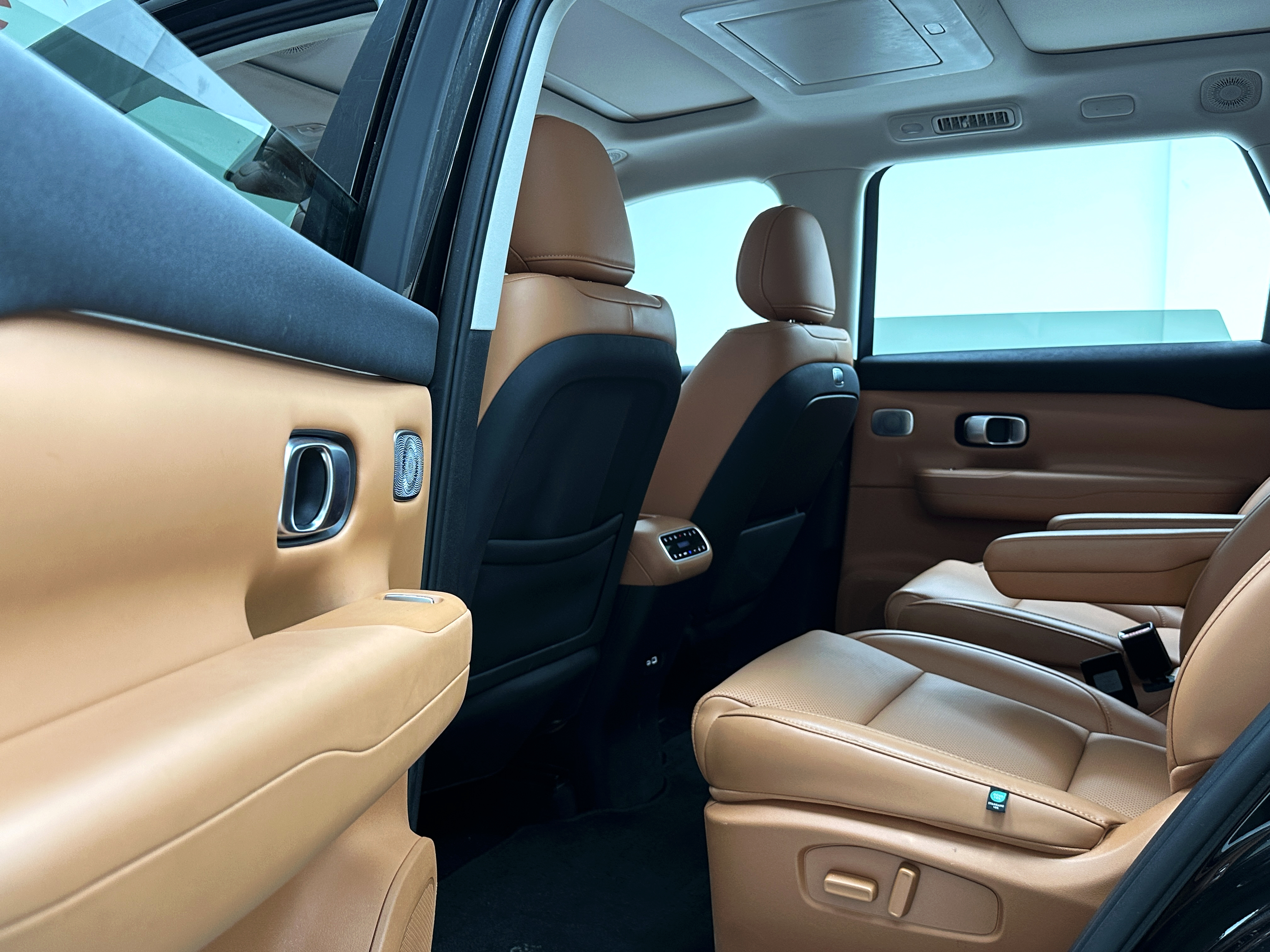 零跑汽车 零跑C16 2025 汽车图片 #16