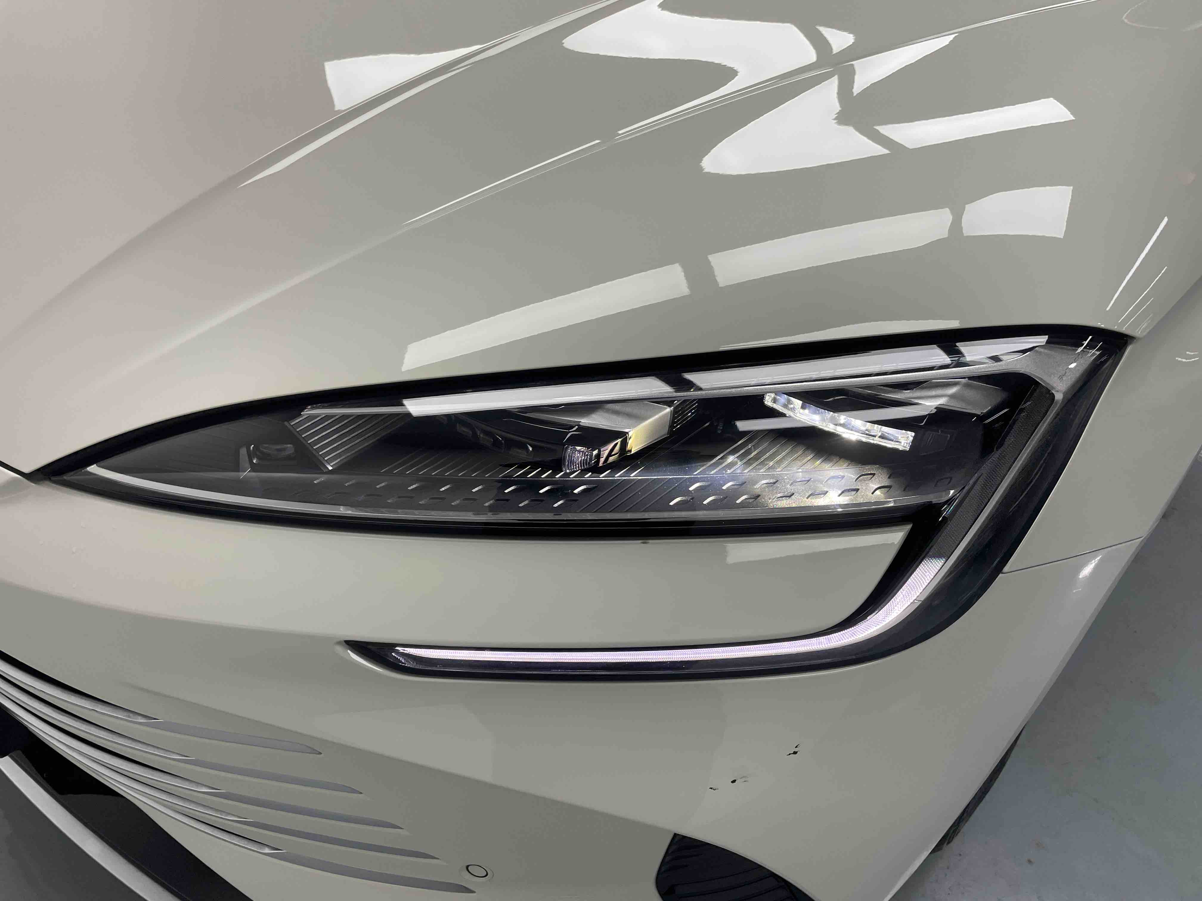 BYD Seal 07 DM-i 2024 صورة سيارة #16