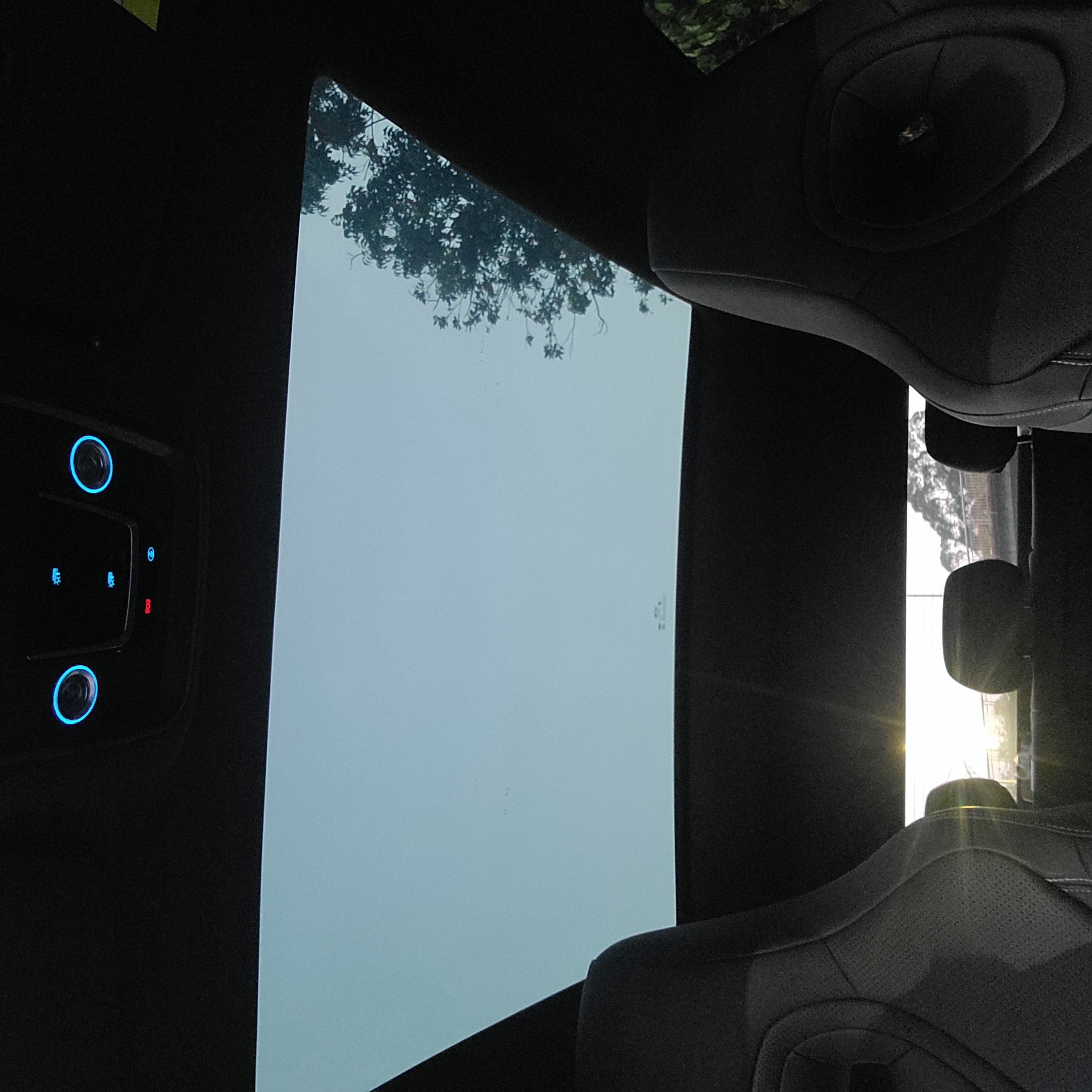 BYD Seal 2024 car image #16