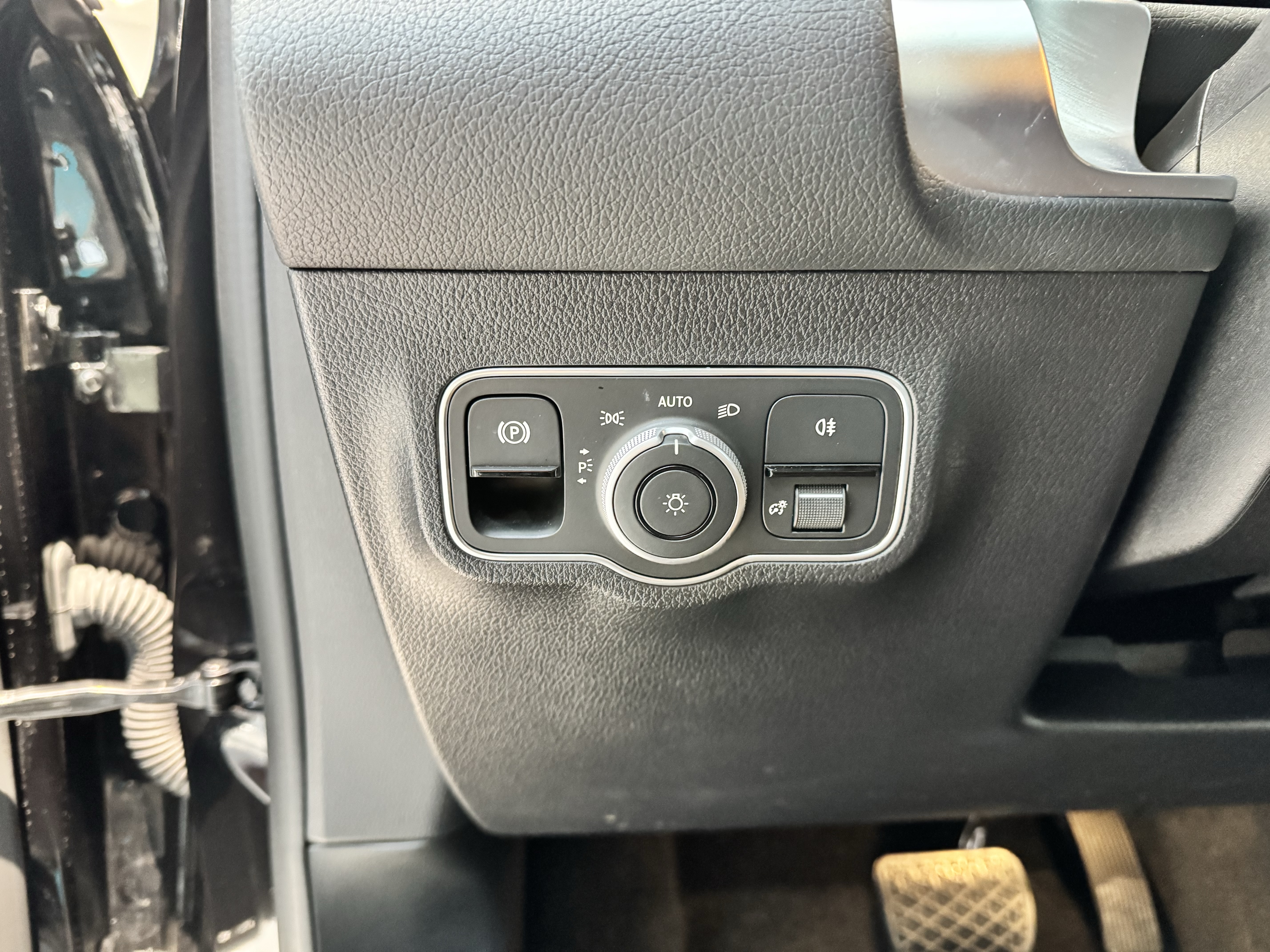 Mercedes-Benz EQB Class 2024 #16 Mercedes-Benz EQB Class 2024 immagine di auto #16