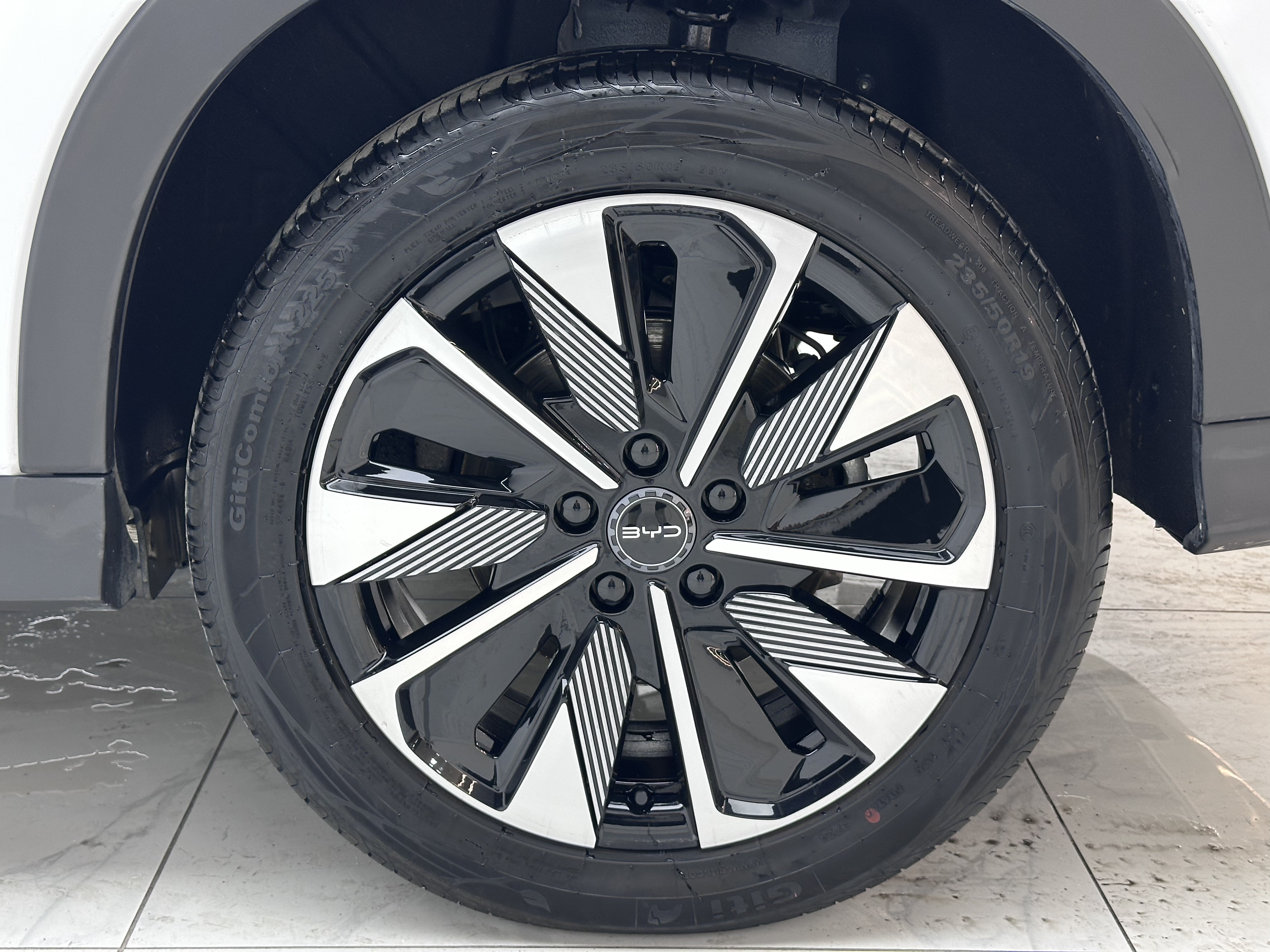 BYD Song Plus New Energy 2024 car image #16