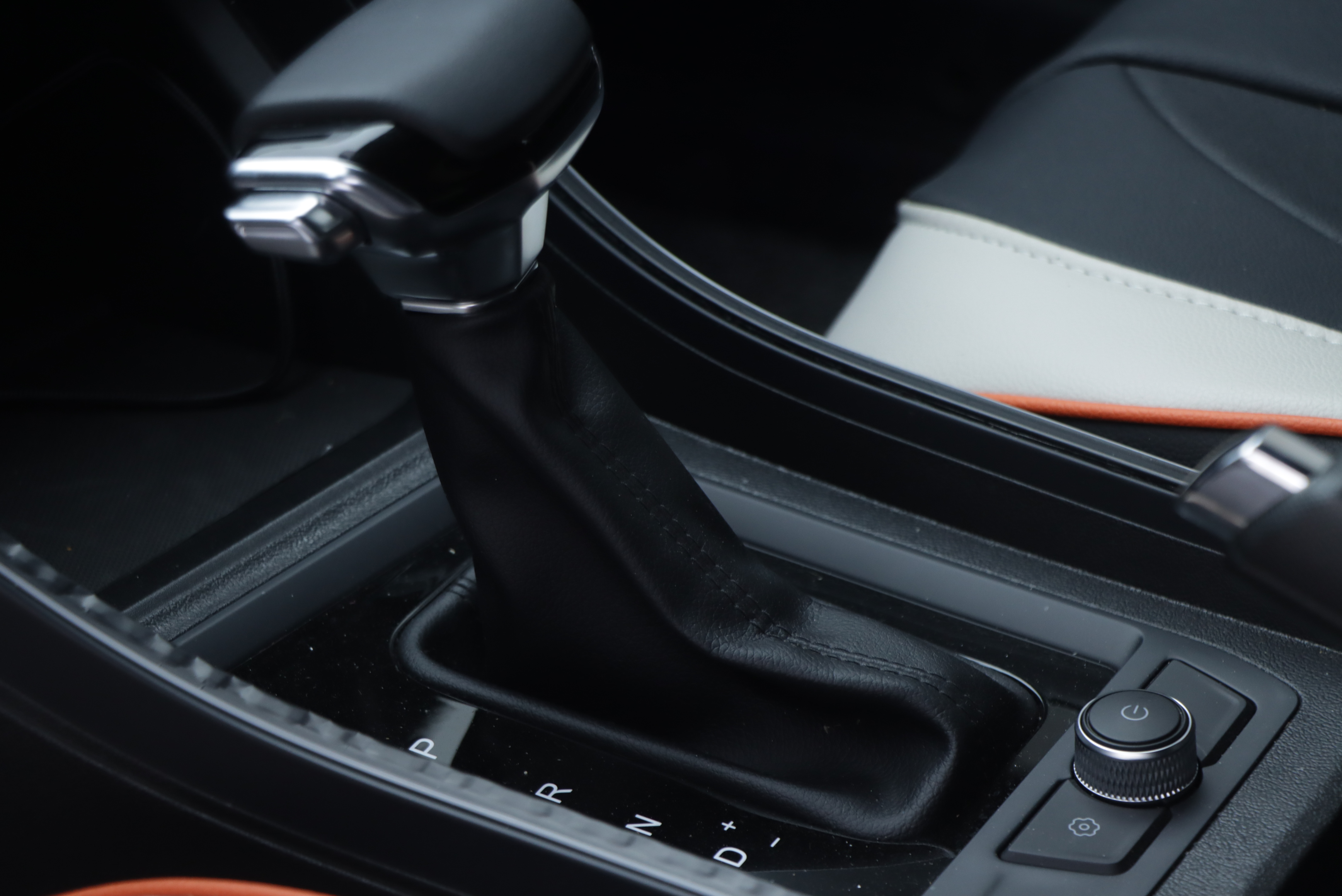 Chery Tiggo 3x 2024 car image #16