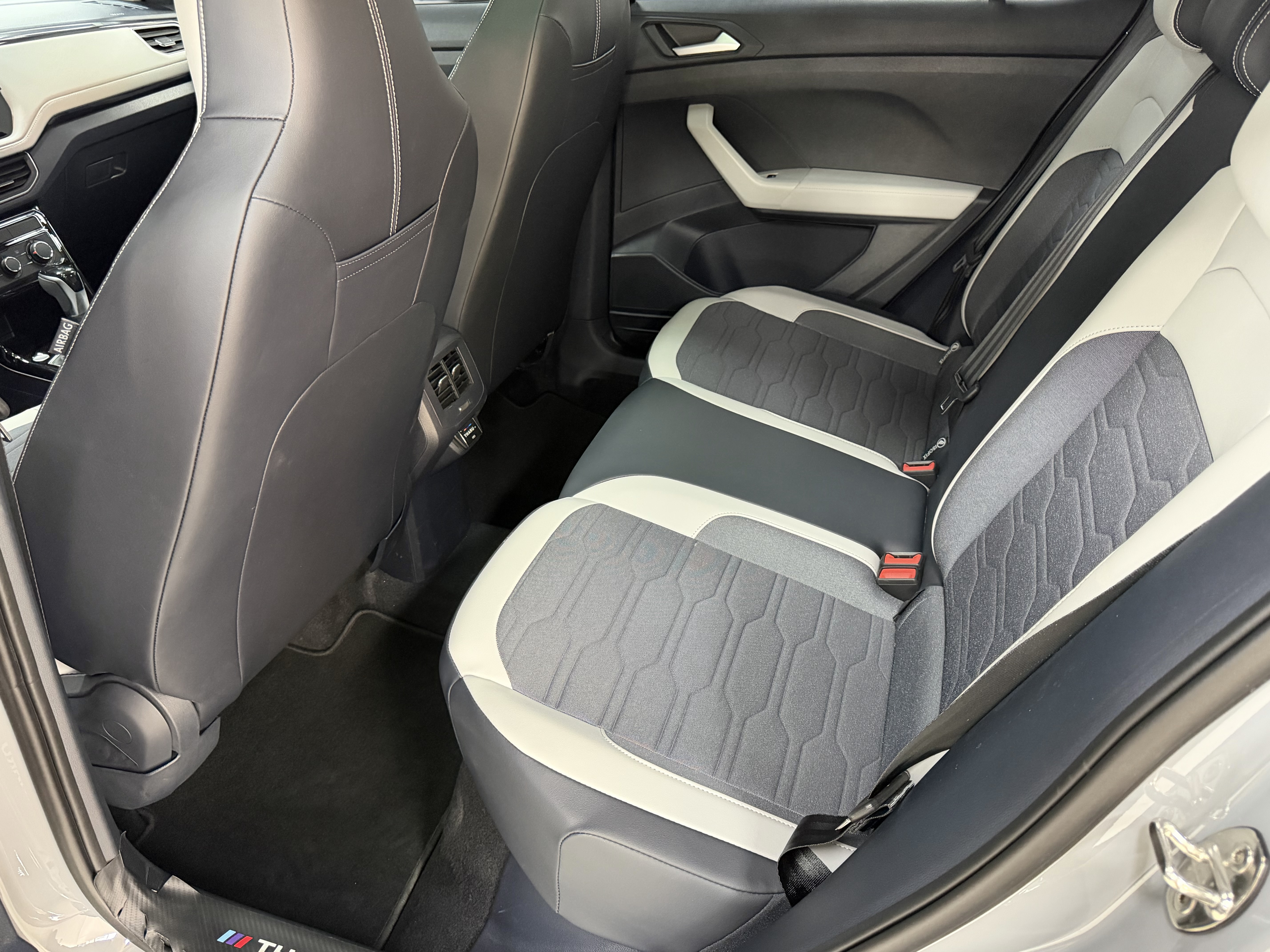 Volkswagen Tharu 2025 car image #16