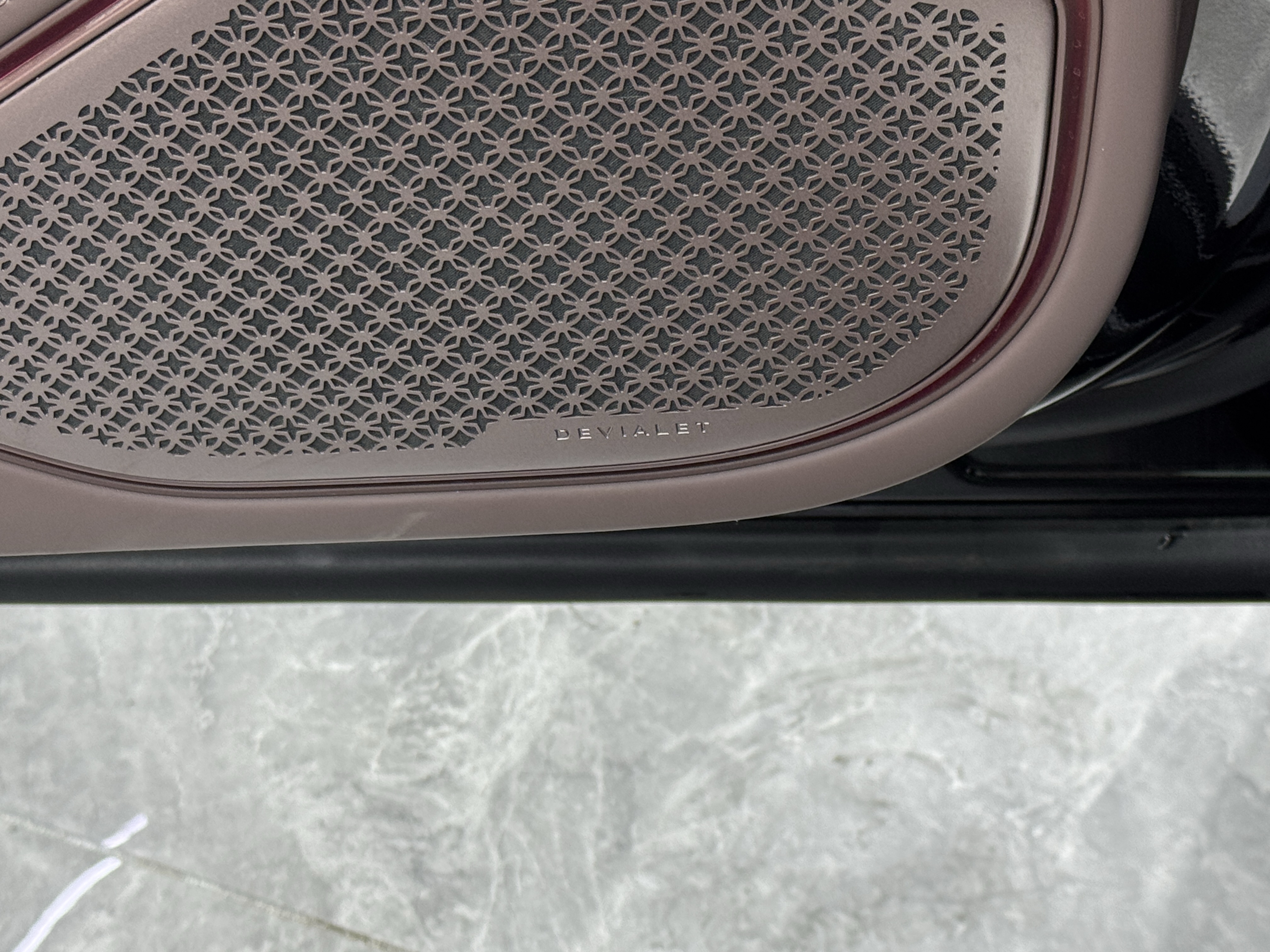 Denza Z9GT 2025 #16 Denza Z9GT 2025 car image #16