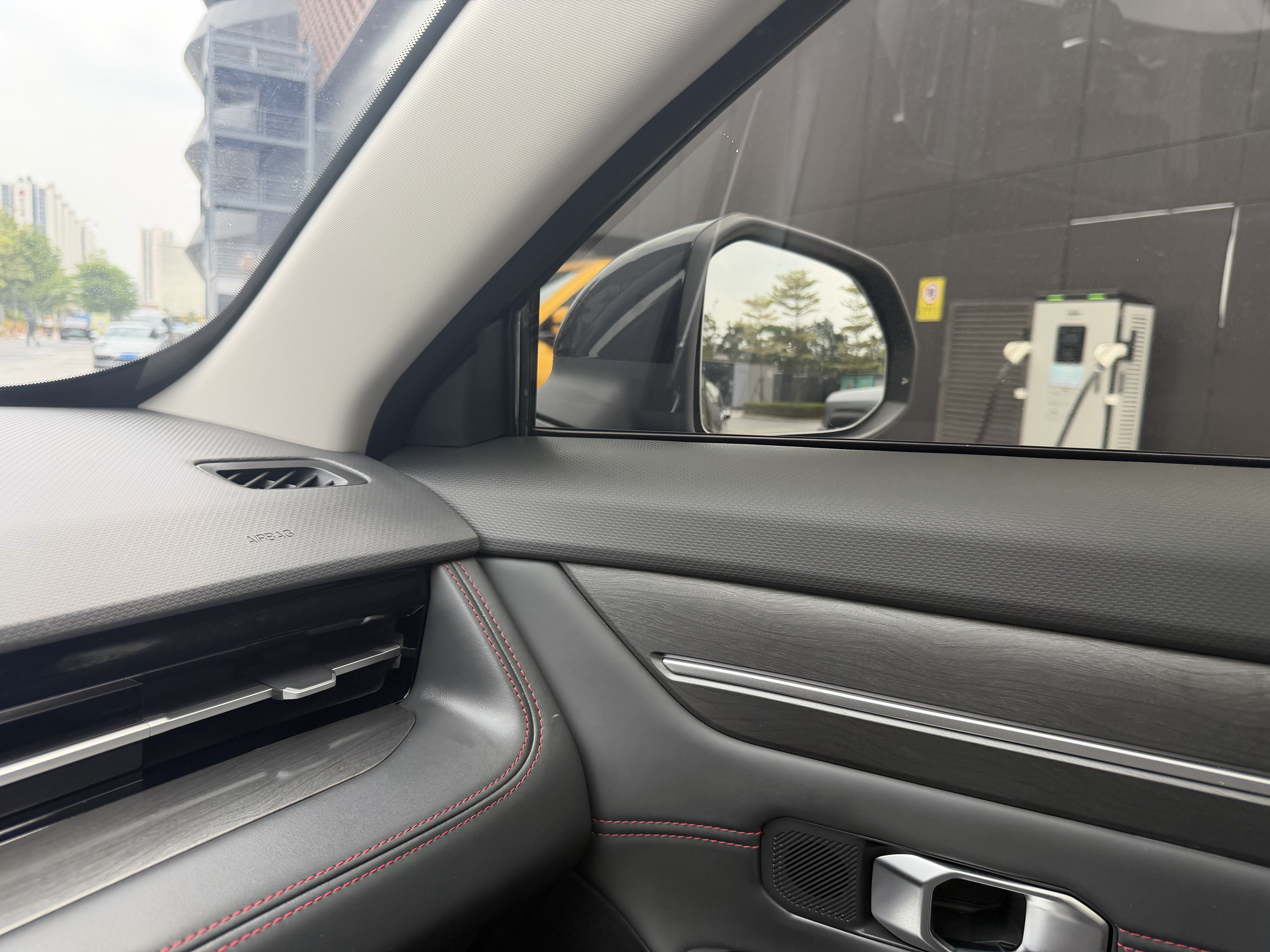 Dashing 2024 car image #16