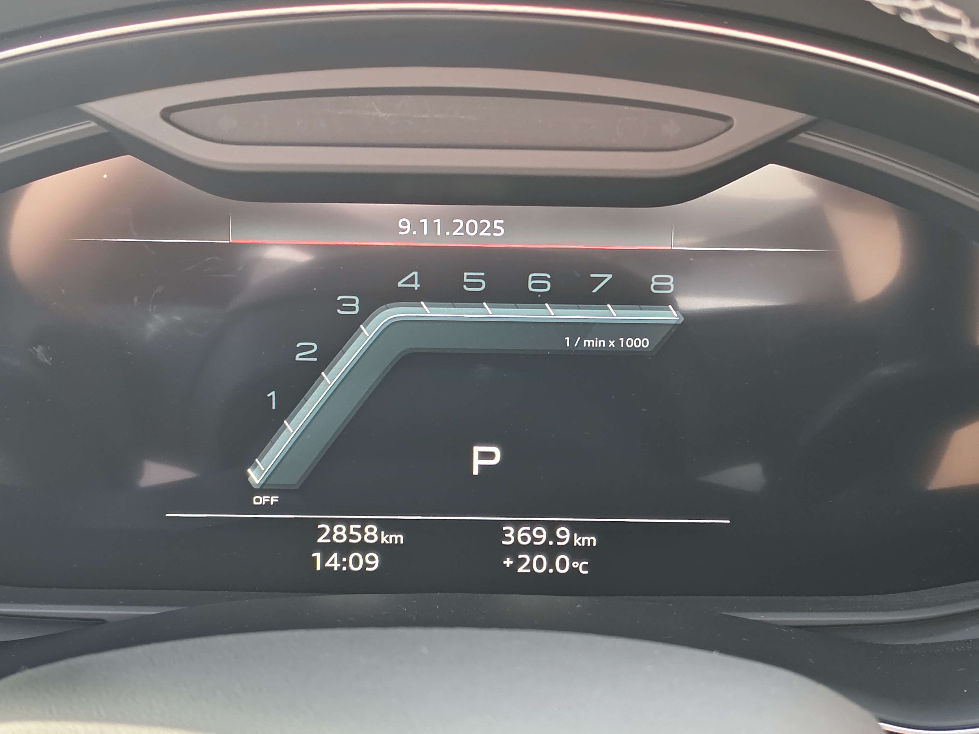 Audi SQ7 2024 #16 Audi SQ7 2024 car image #16