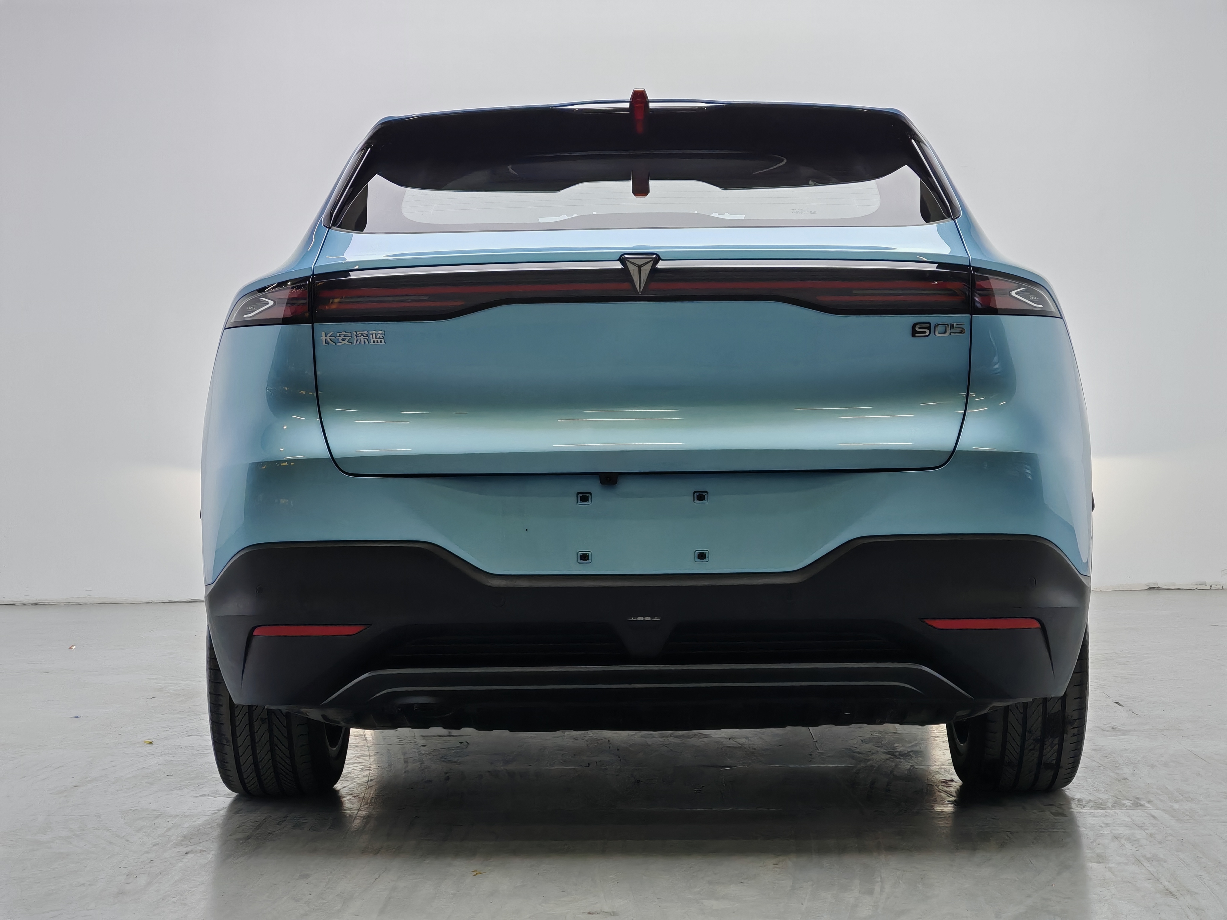 Deepal S05 2024 car image #16