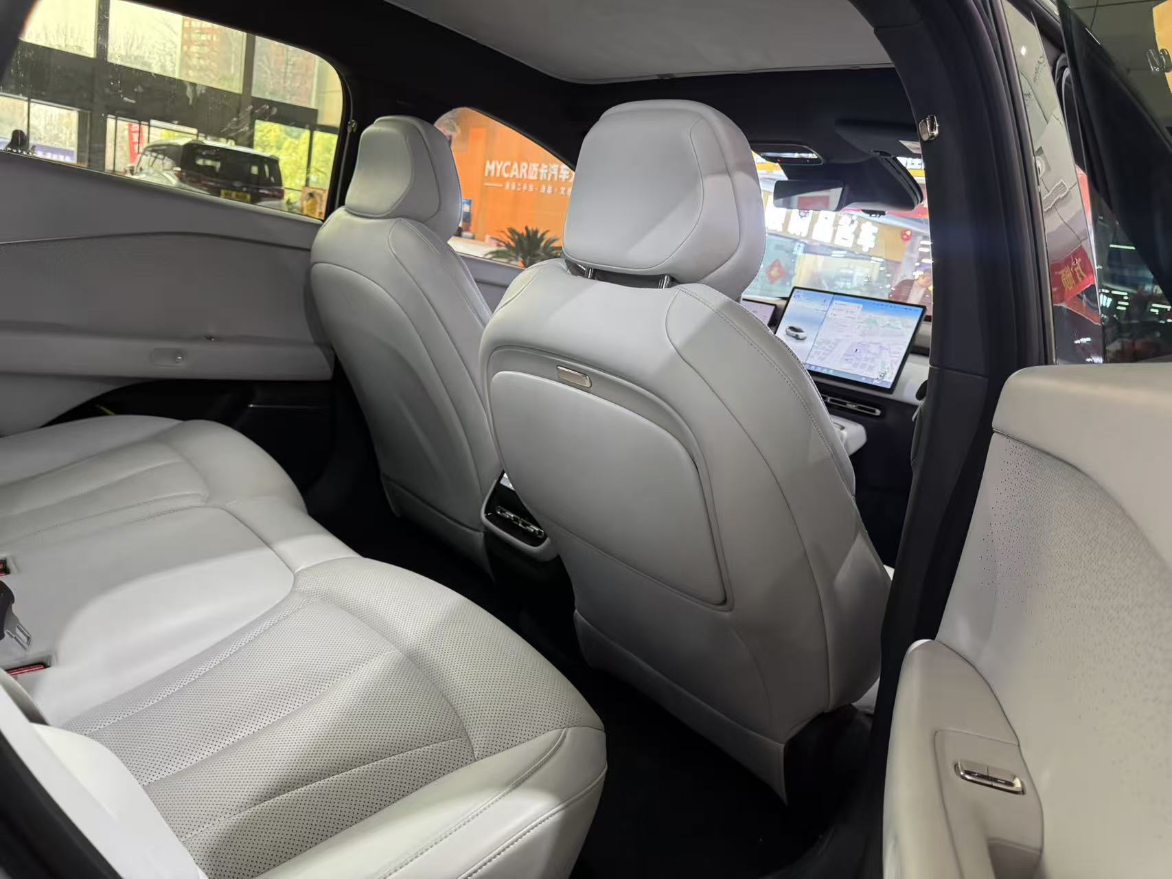 Xpeng P7+ 2025 car image #16