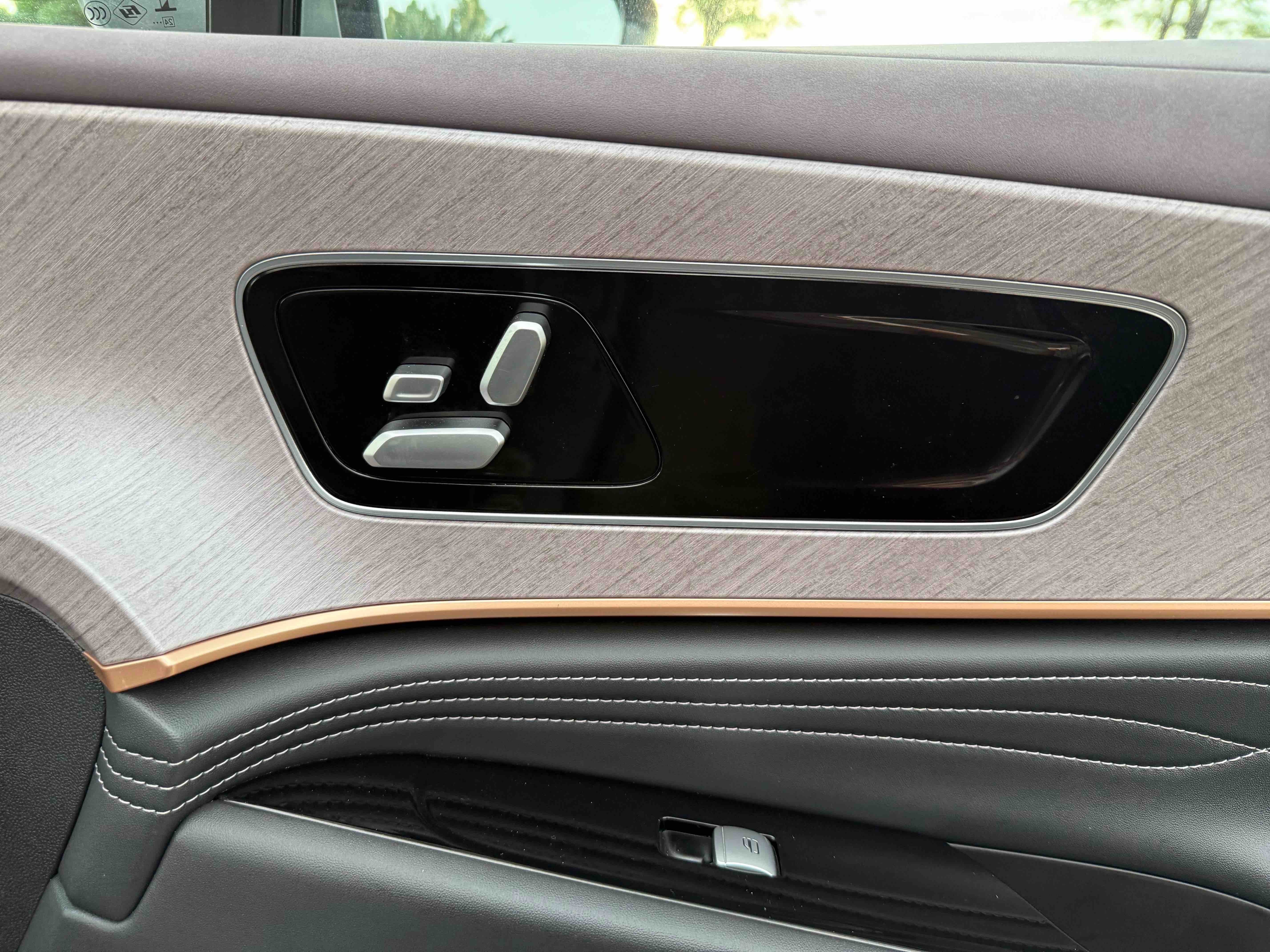 Chery Tiggo9 C-DM 2025 car image #16