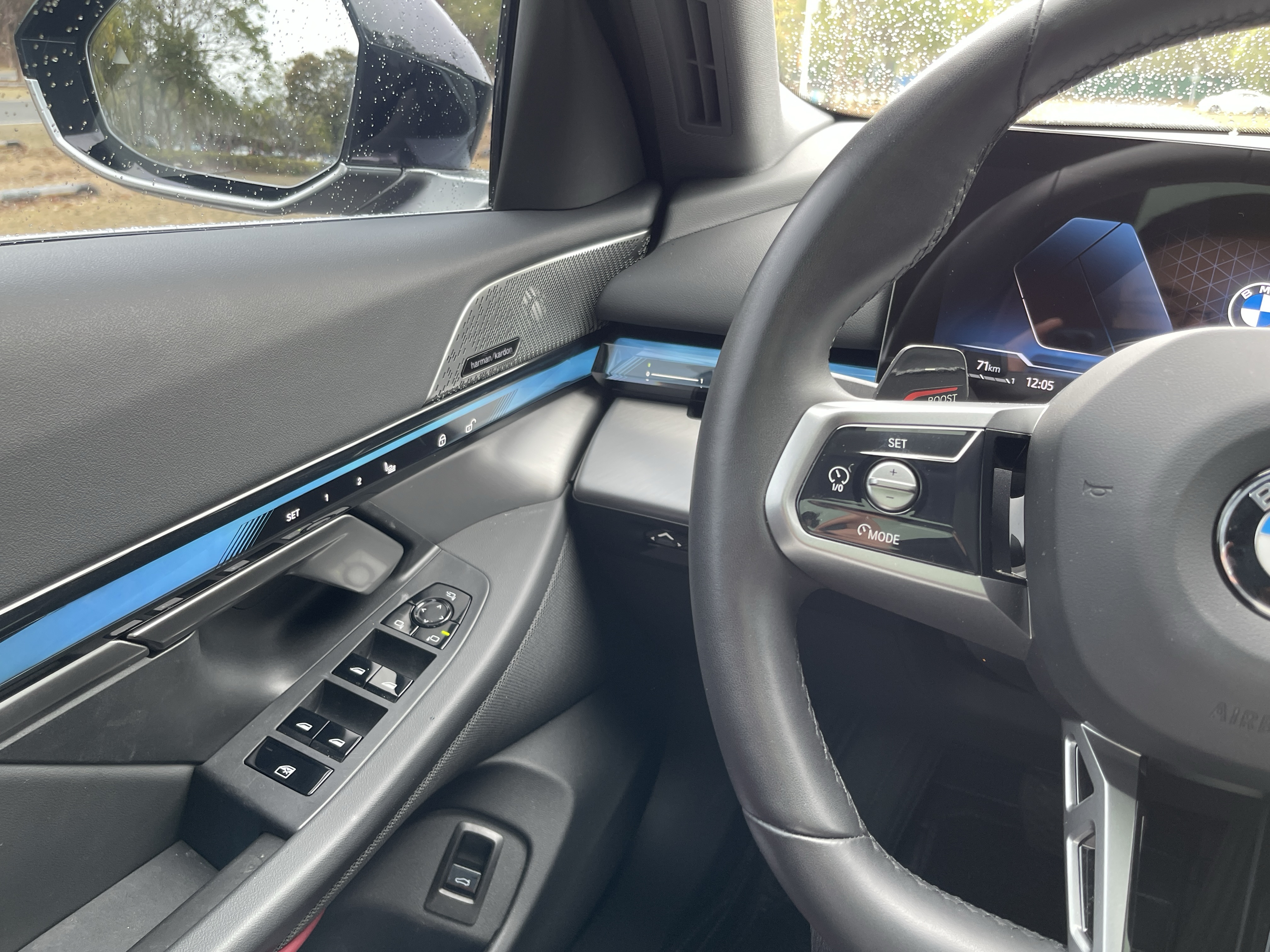 BMW 5 Series 2024 car image #16