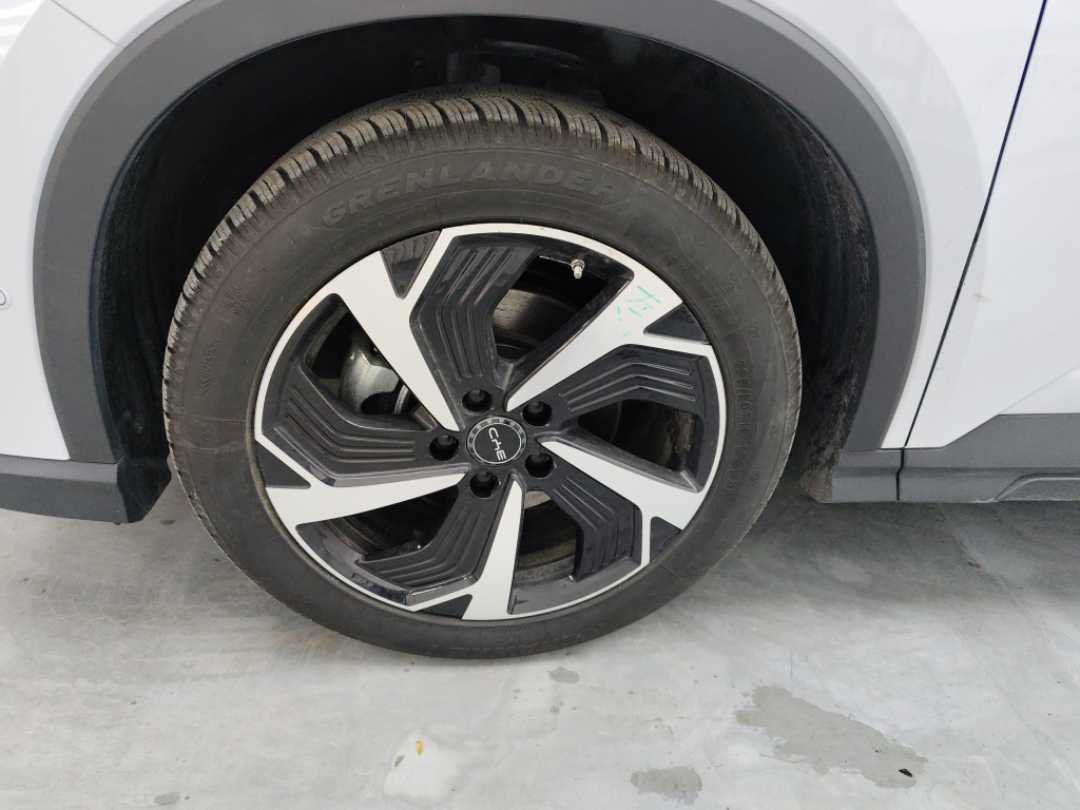 BYD Sea Lion 05 DM-i 2025 car image #16