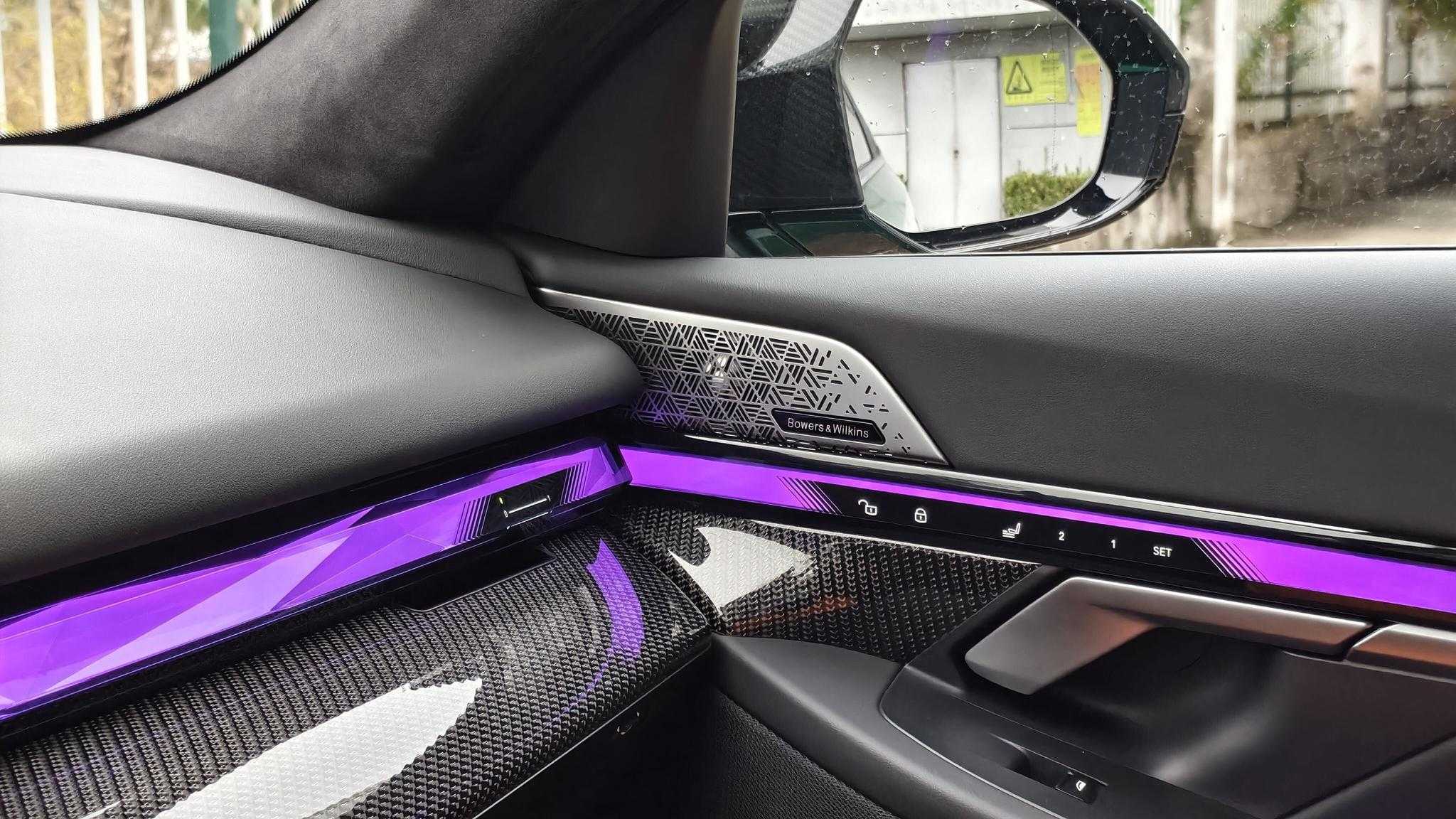 BMW M5 New Energy 2024 immagine di auto #16