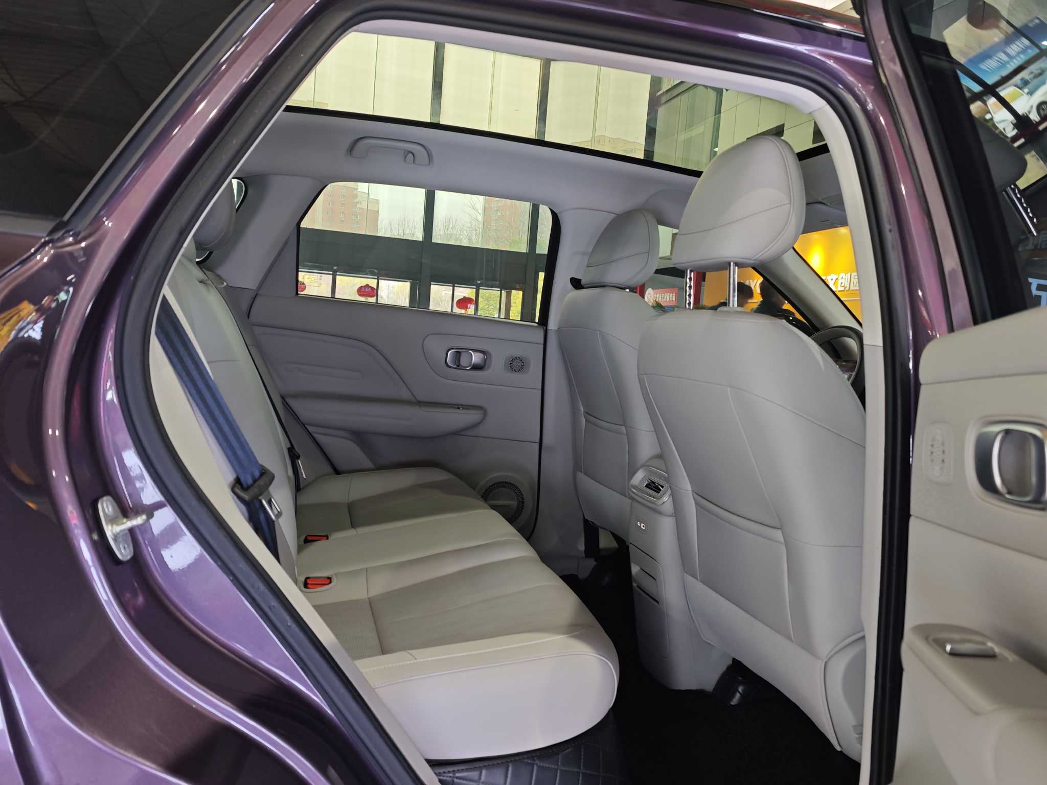 零跑汽车 零跑B10 2025 汽车图片 #16