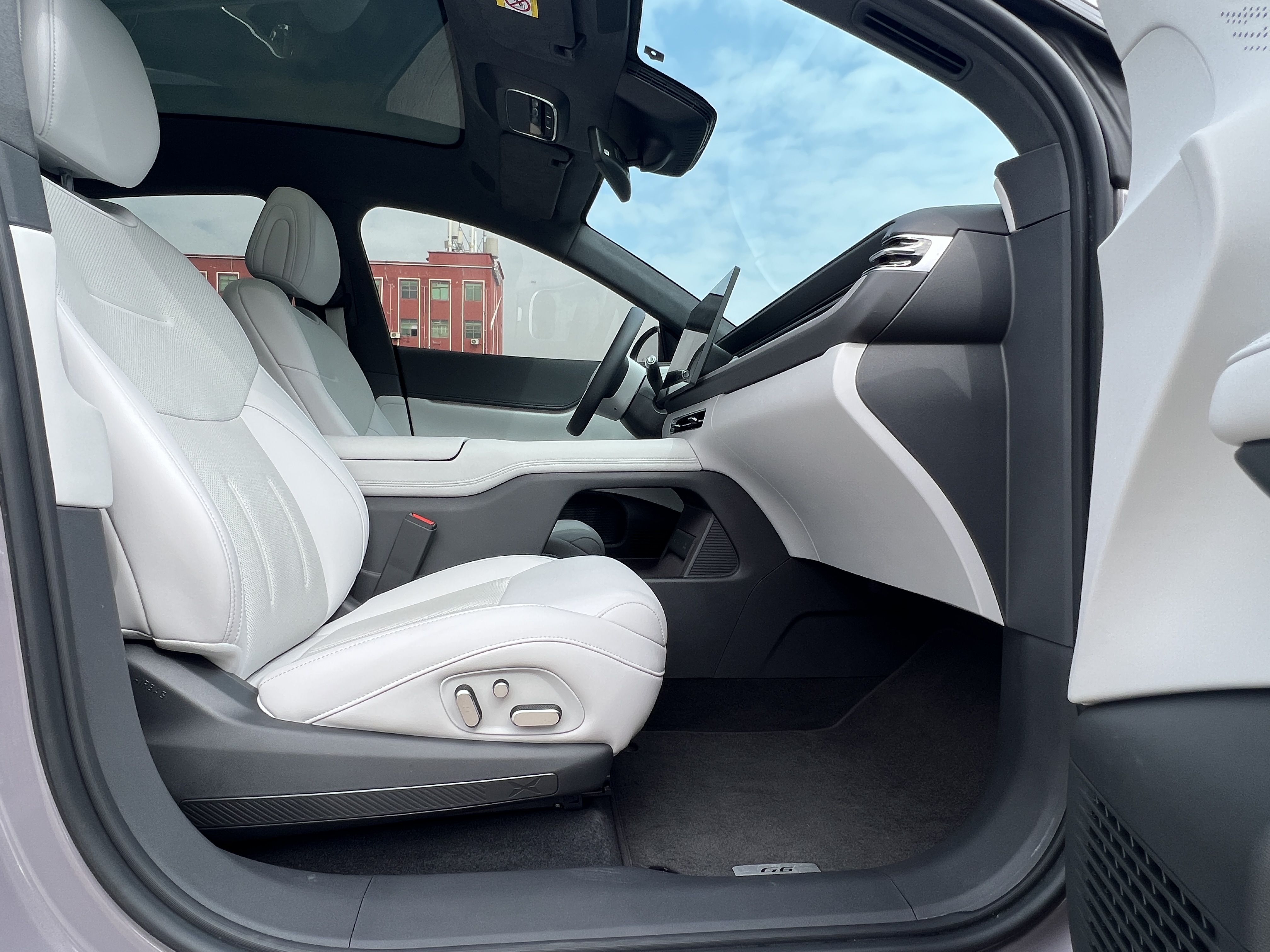 Xpeng G6 2025 #16 Xpeng G6 2025 car image #16