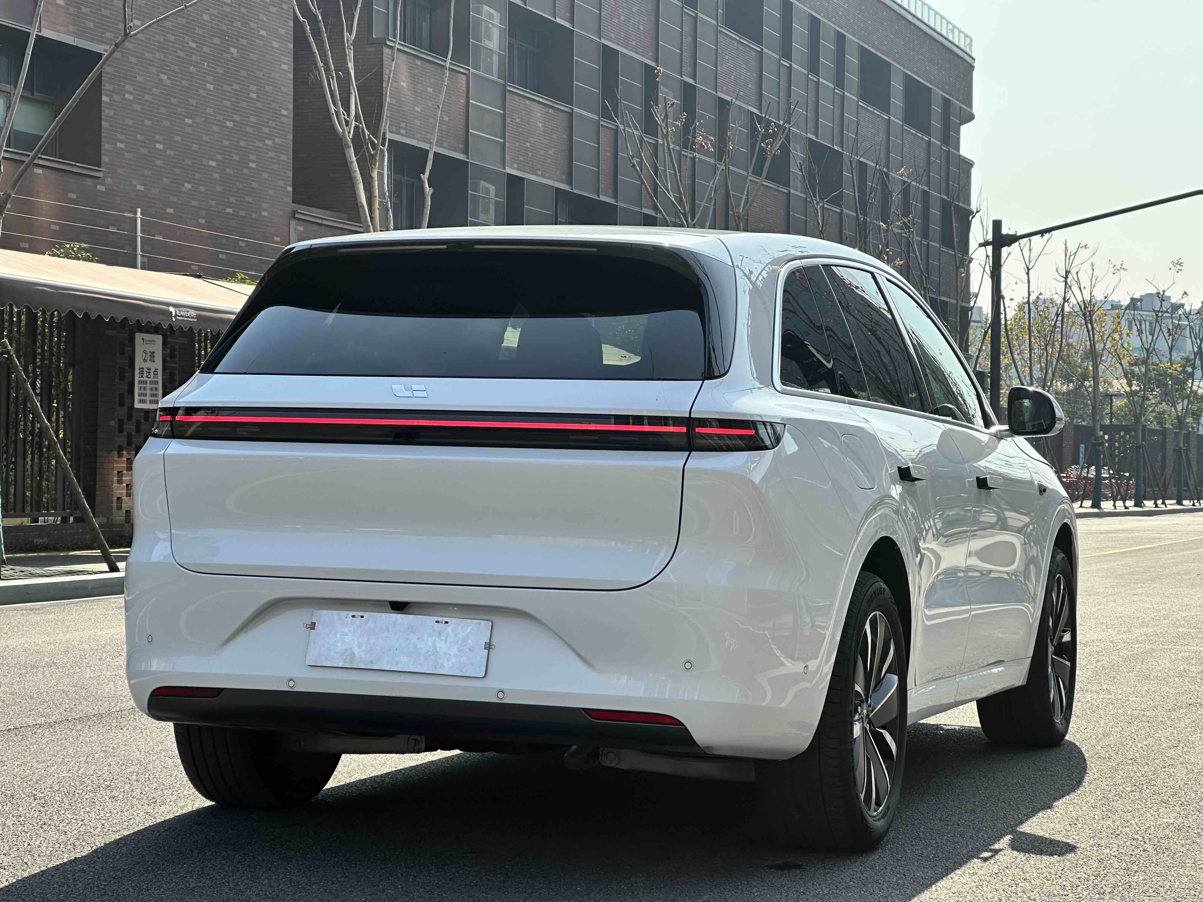 Li L6 2025 image de voiture #16