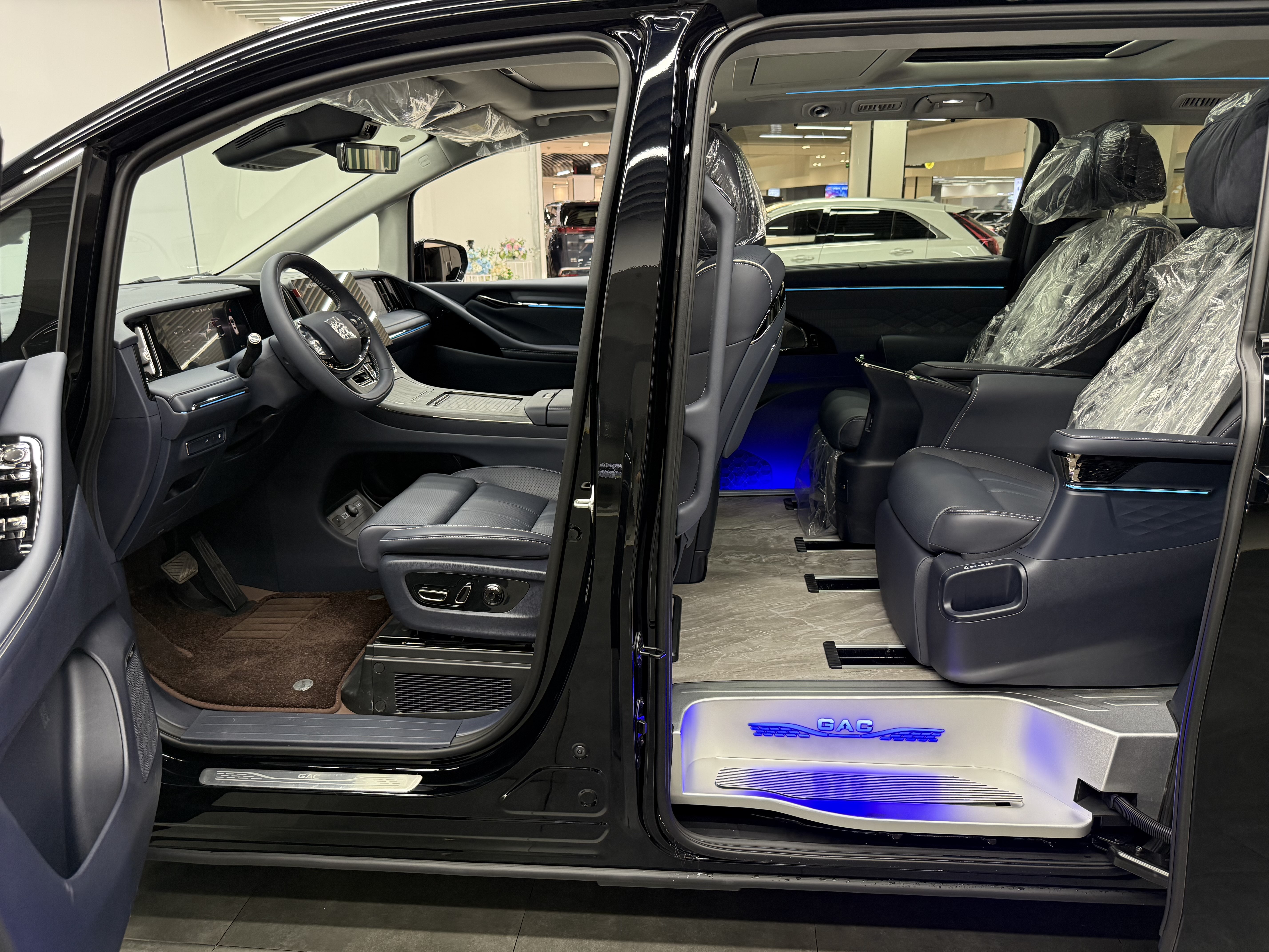 GAC Trumpchi Xiangwang M8 2025 car image #16