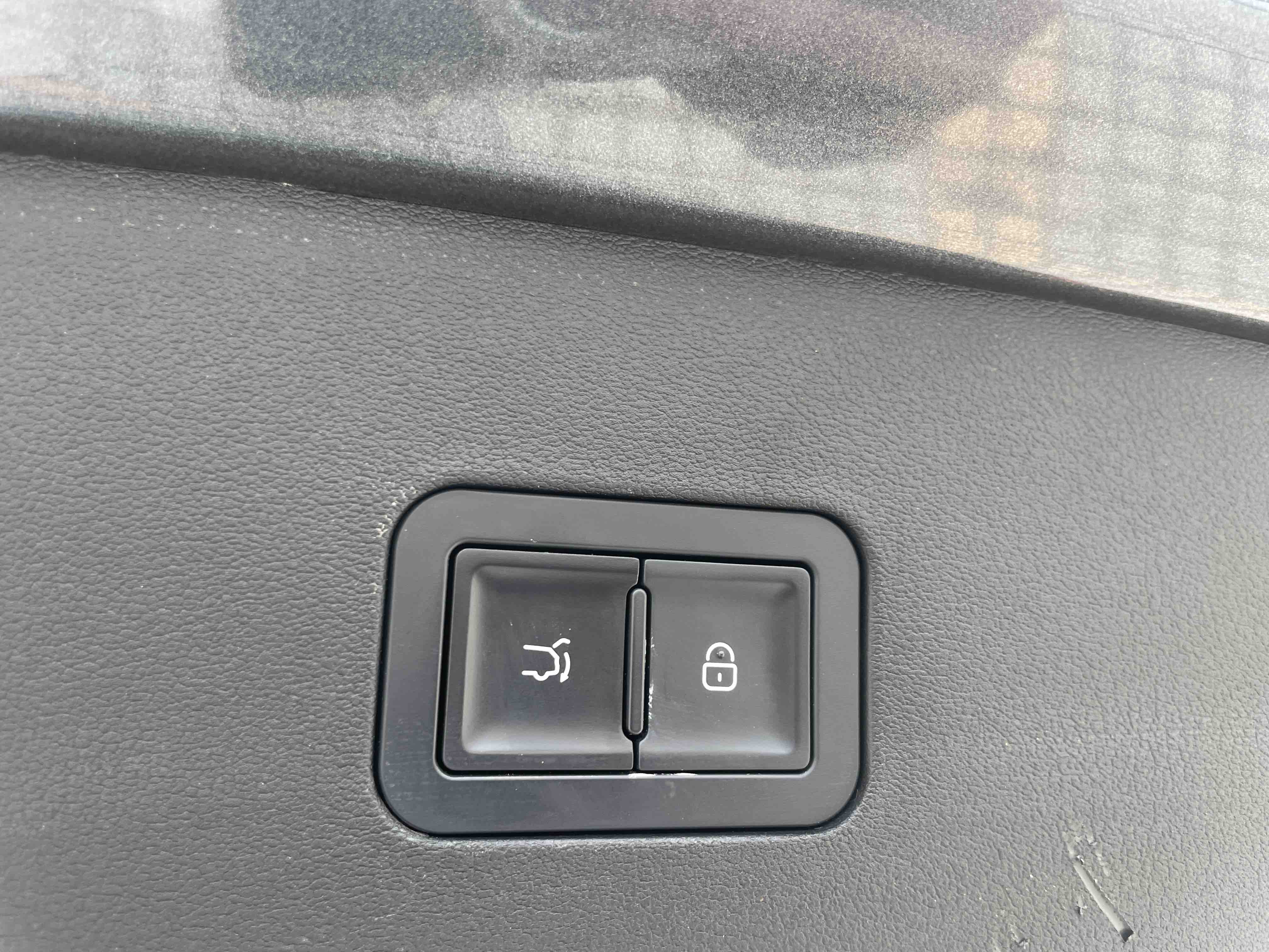 BYD Tang L 2025 immagine di auto #16