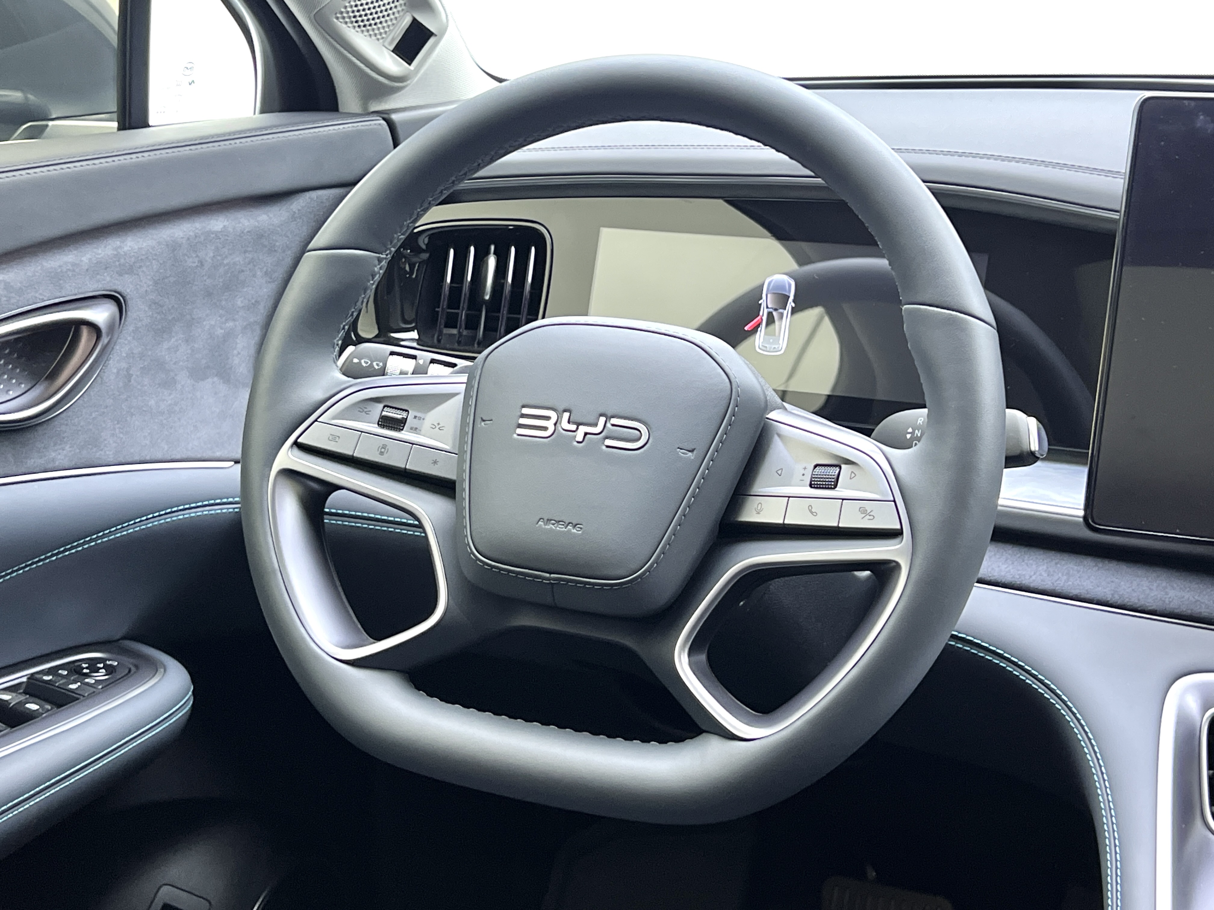 BYD Sea Lion 07 DM-i 2025 car image #16