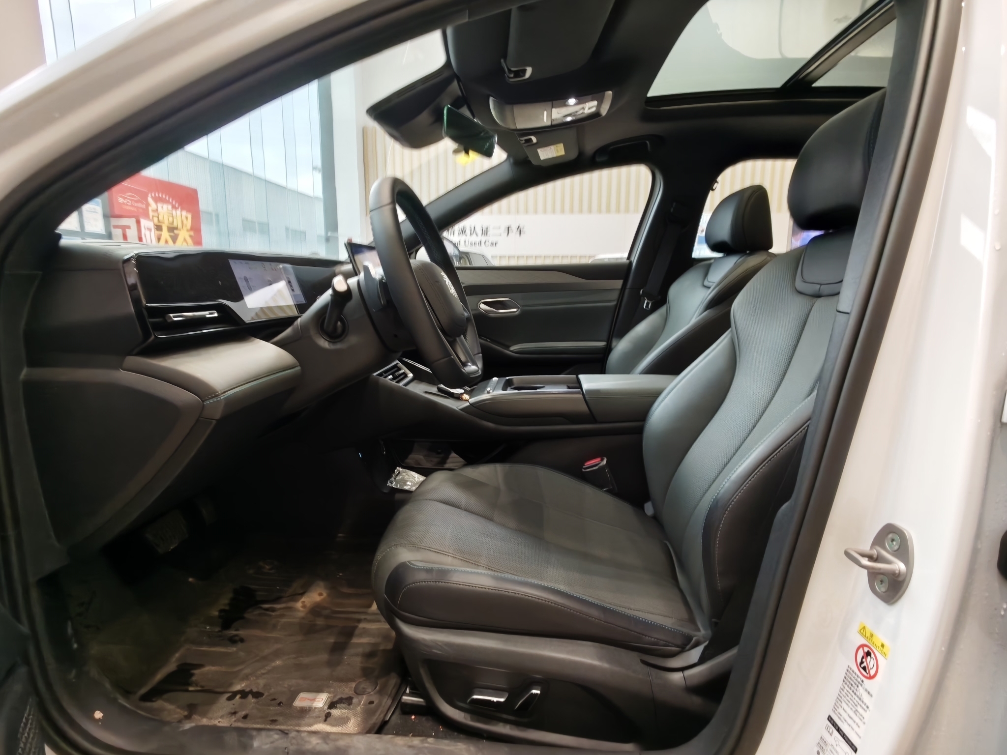 BYD Qin L 2025 car image #16