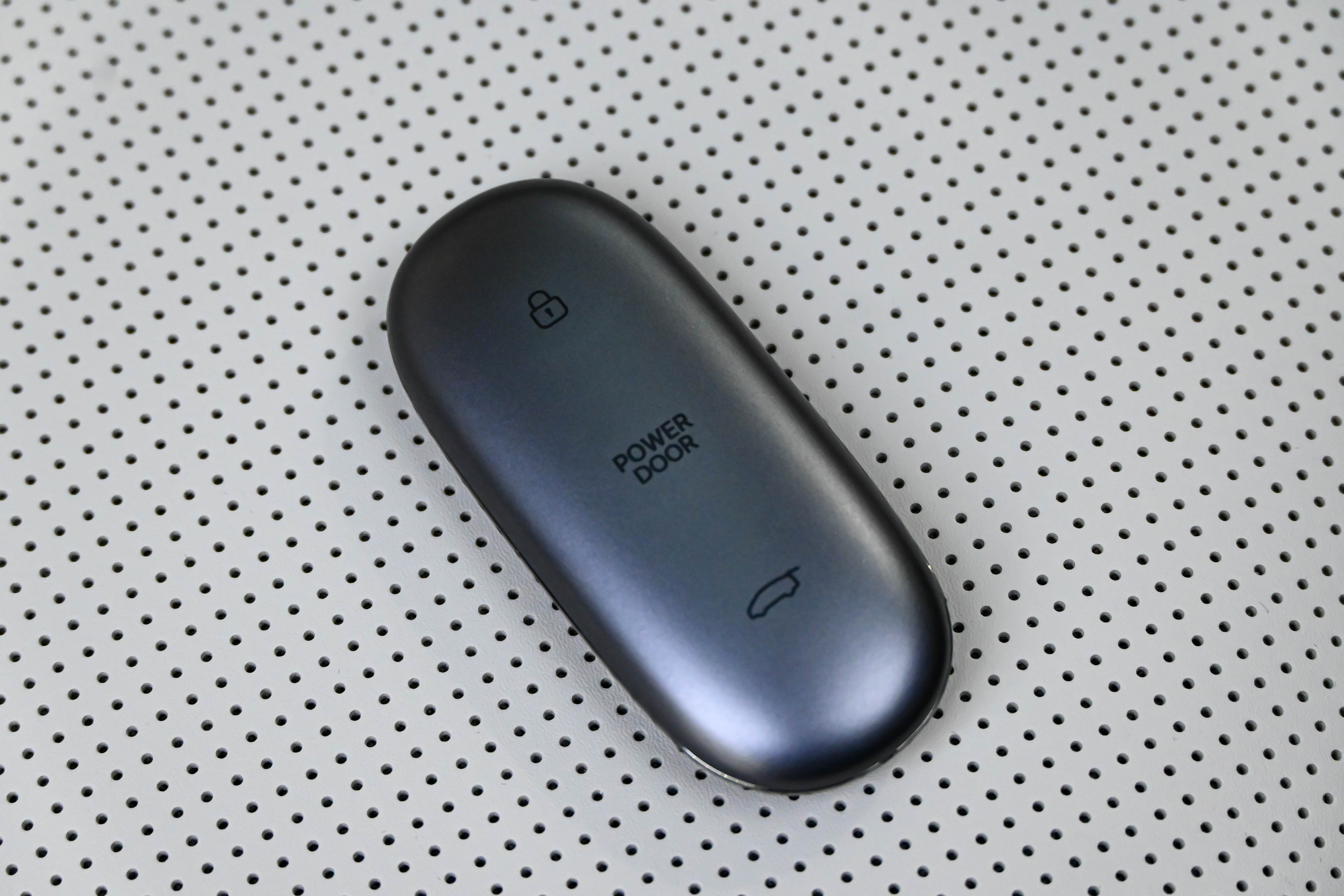 理想汽车 理想MEGA 2025 汽车图片 #16