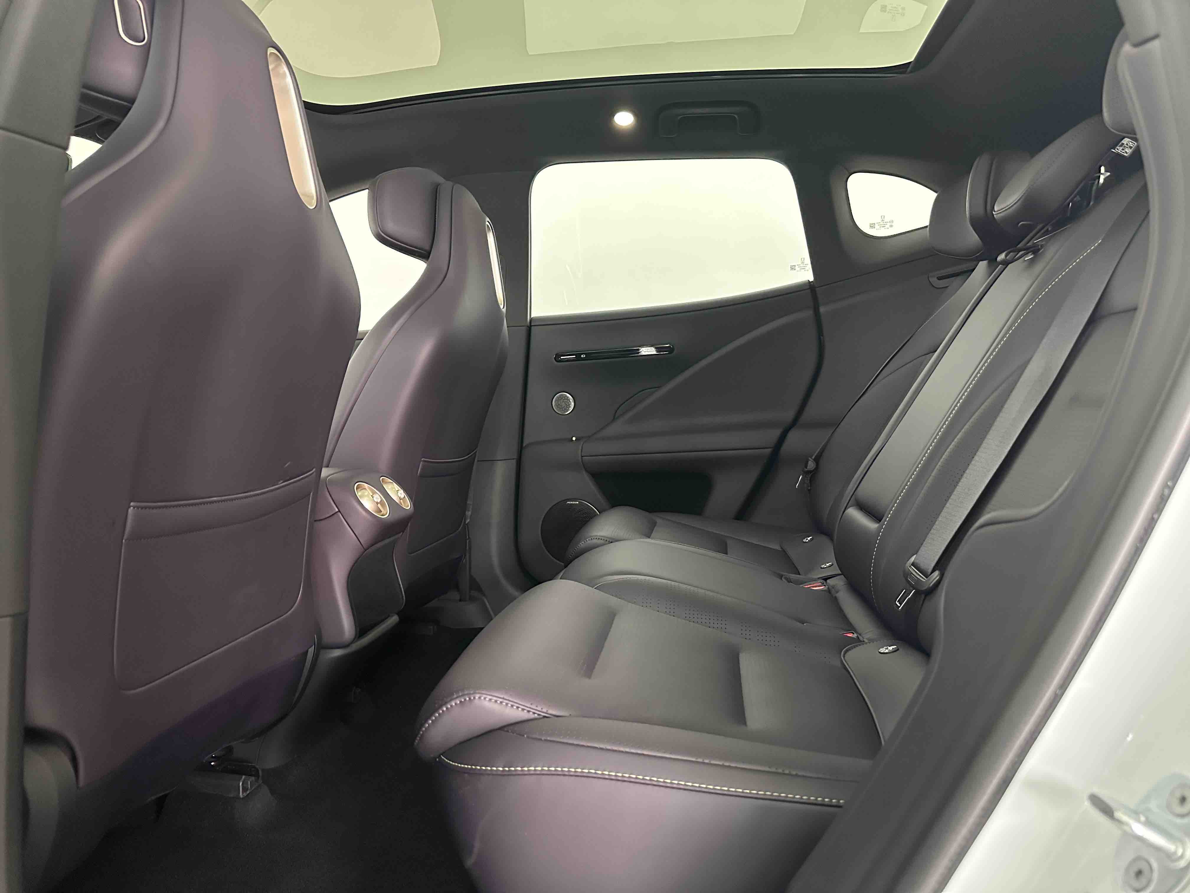 Avatr 07 2025 car image #16