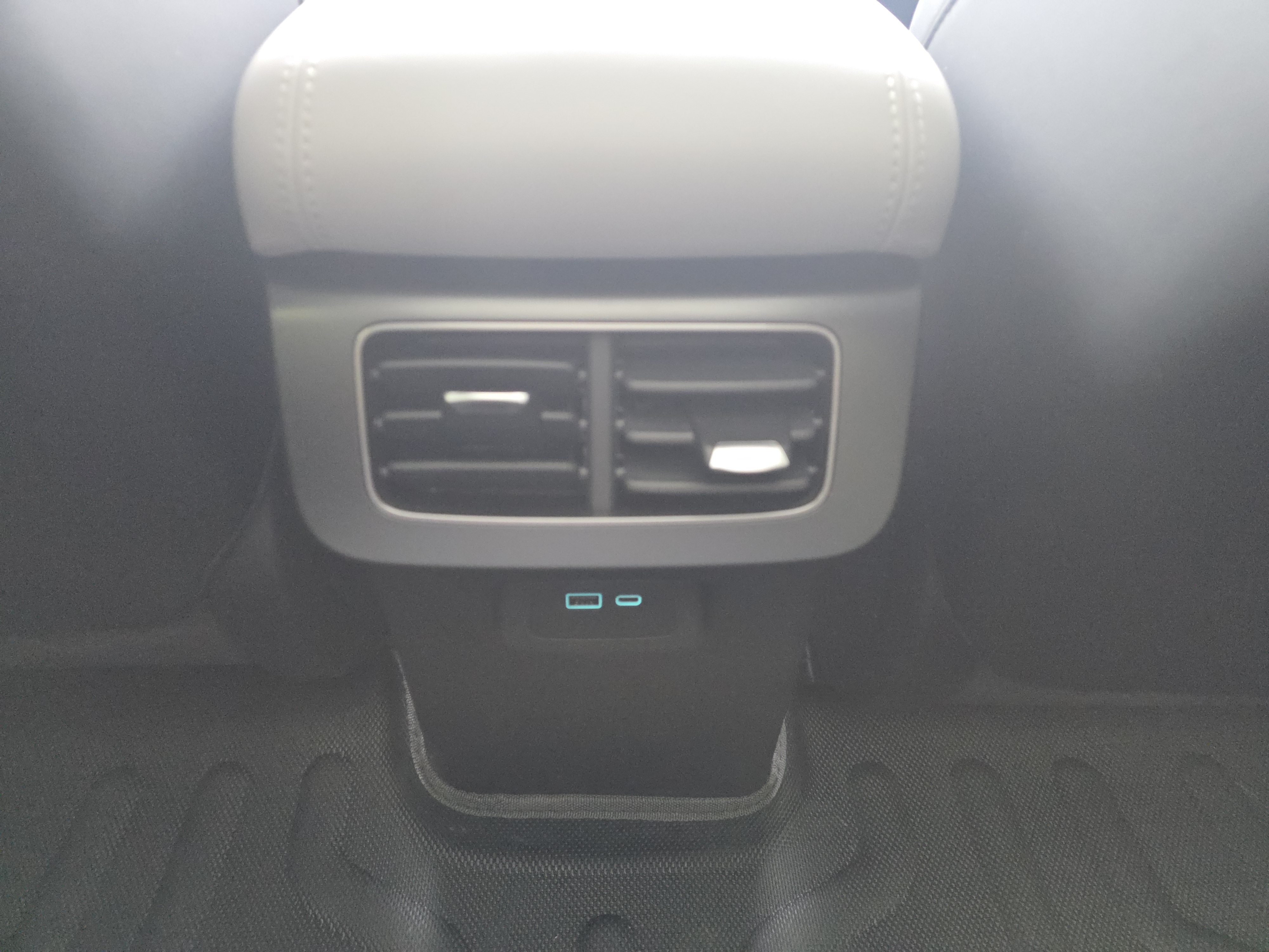 BYD Seal 06 DM-i 2025 car image #16