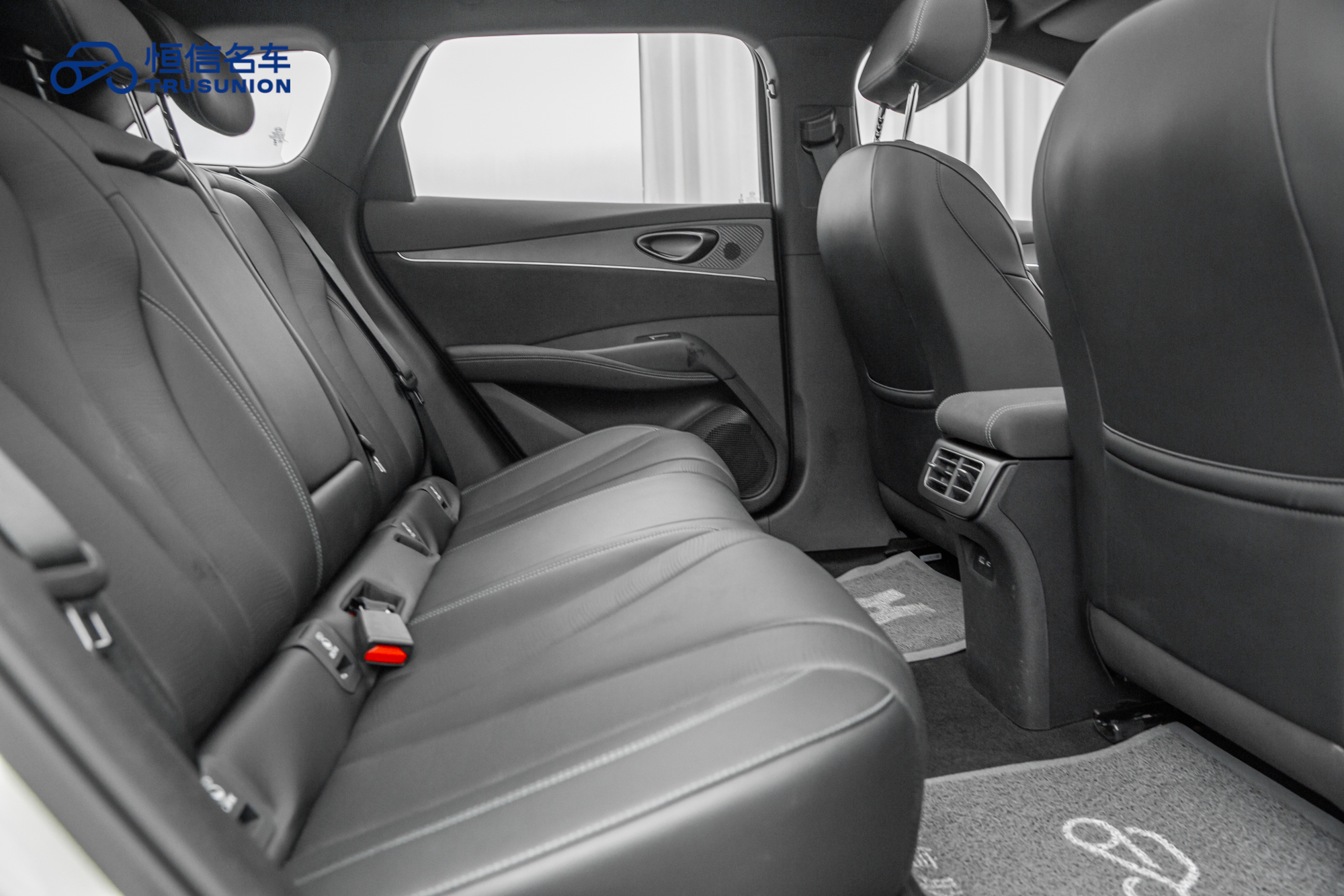 BYD Seal 06 DM-i 2025 car image #16