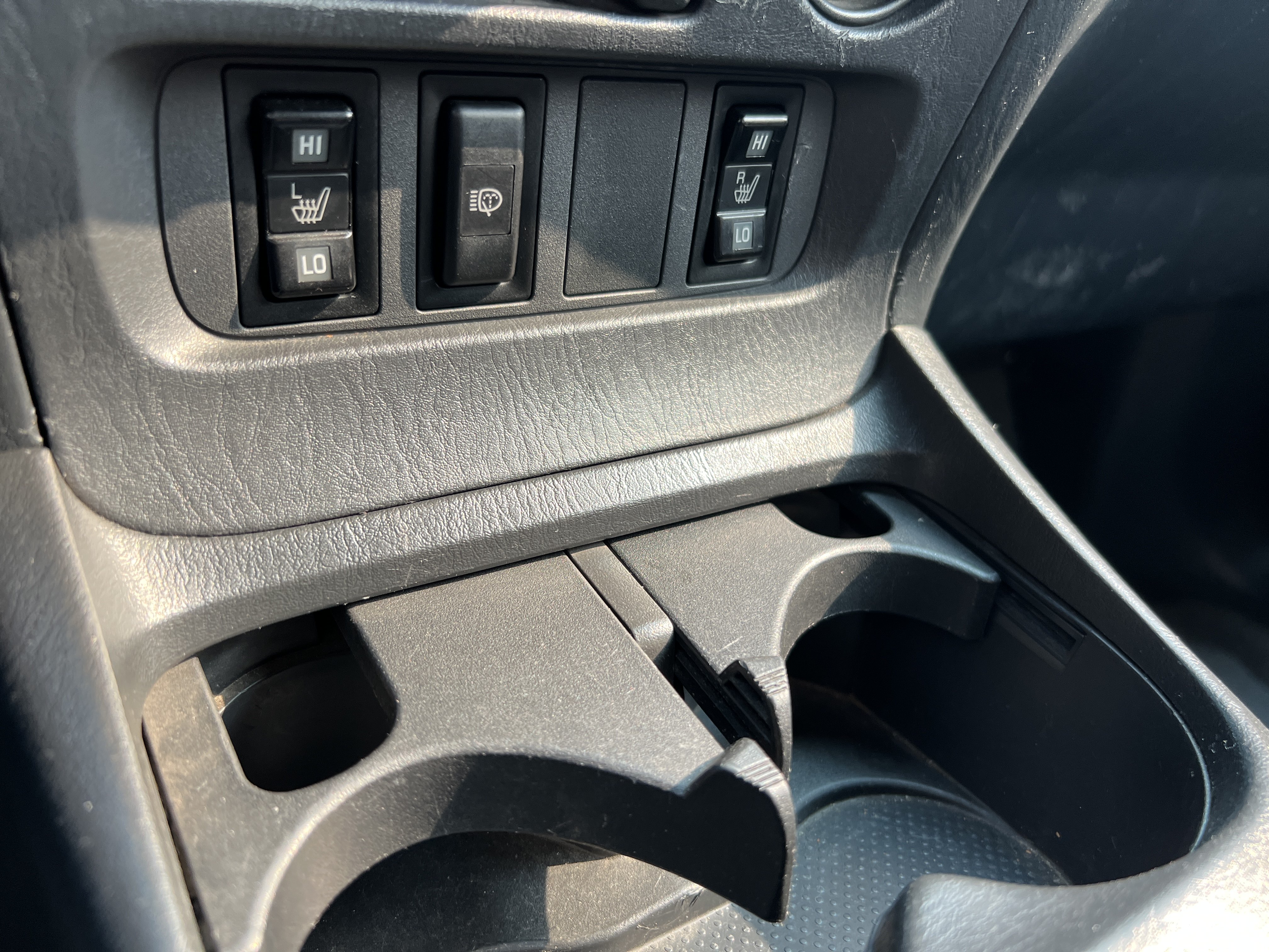 Toyota RAV4 (Imported) 2004 #16 Toyota RAV4 (Imported) 2004 immagine di auto #16