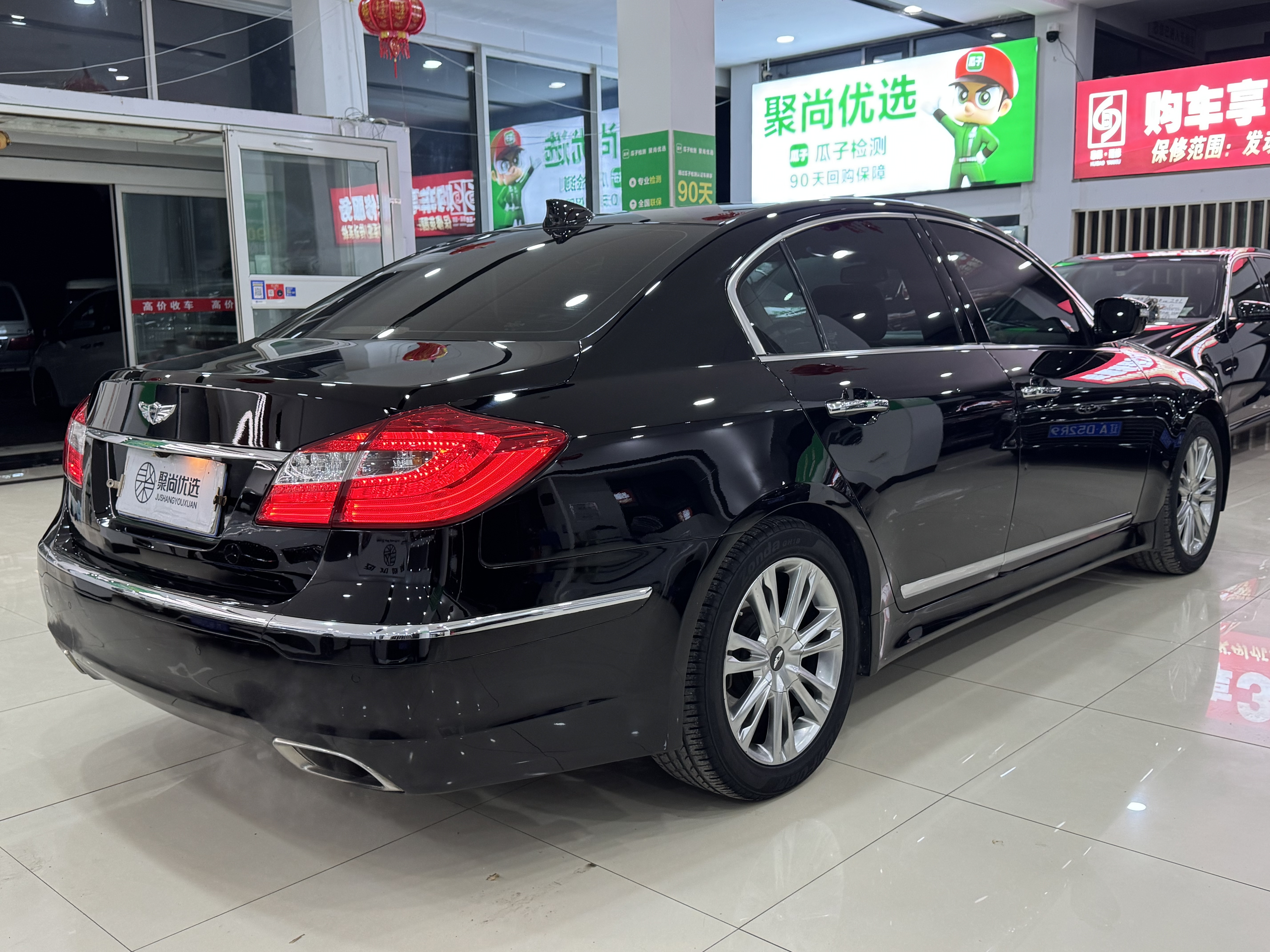 Hyundai Rohens 2013 #16 Hyundai Rohens 2013 car image #16