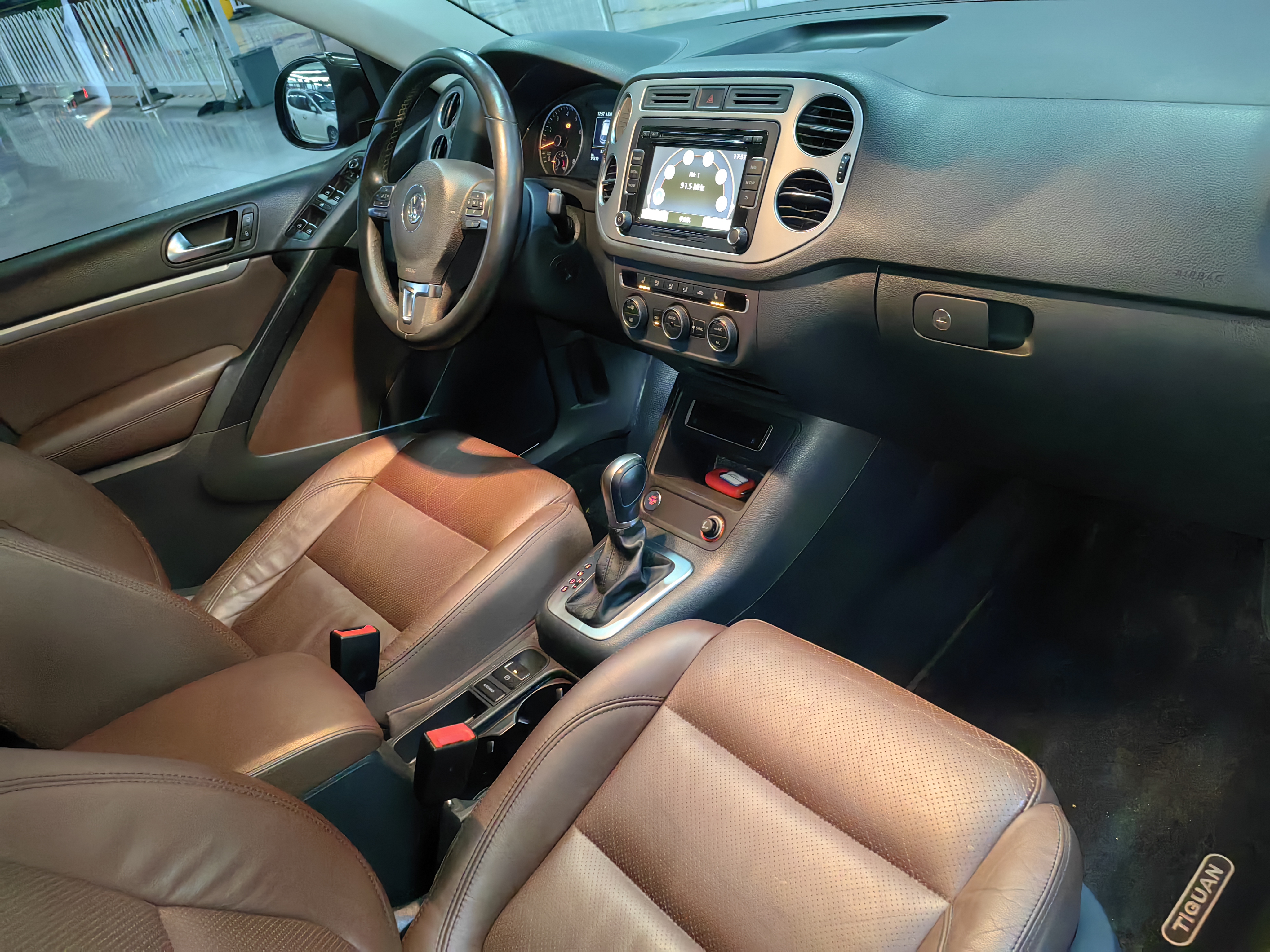 Volkswagen Tiguan 2014 immagine di auto #16