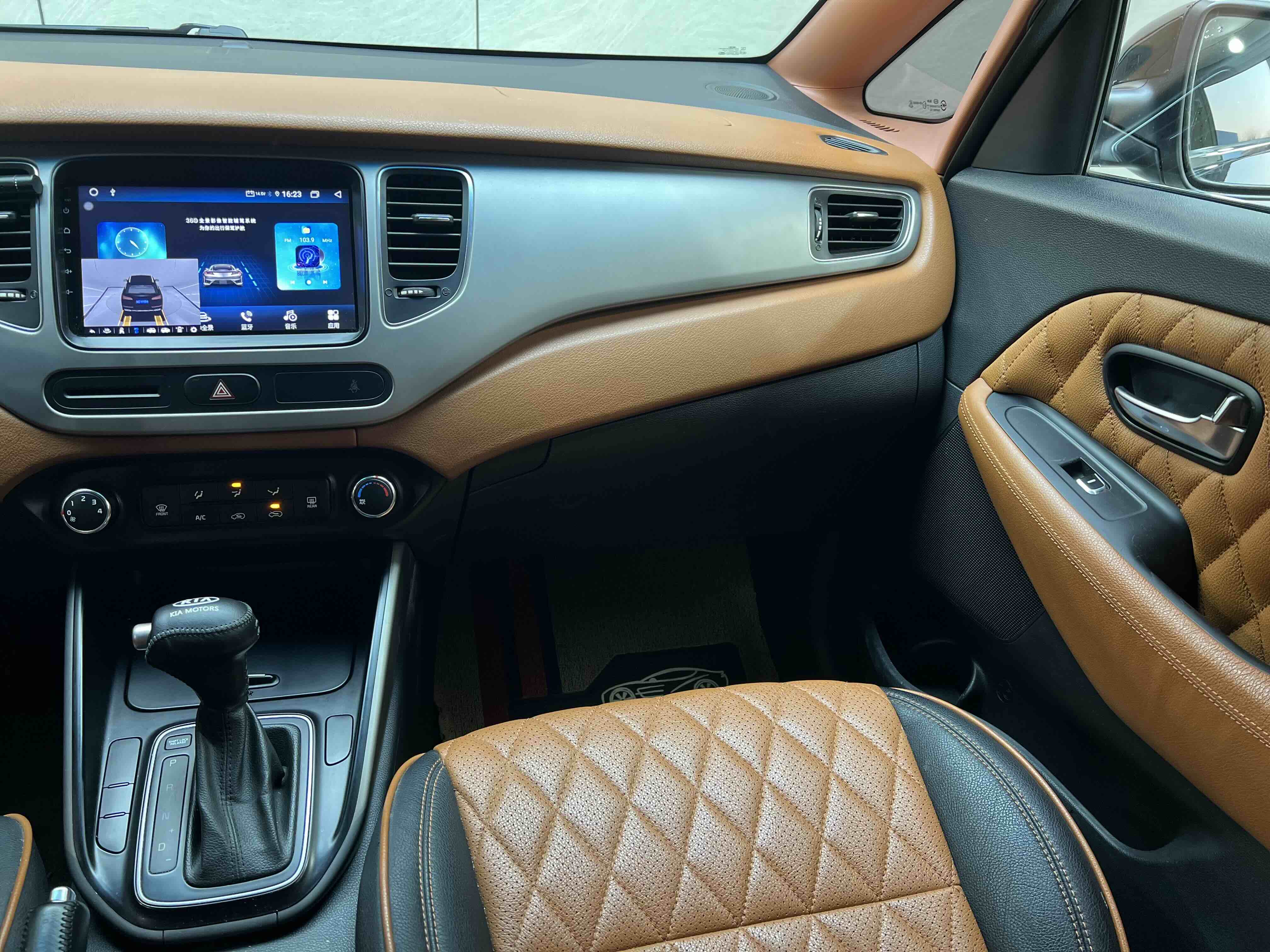 起亚 佳乐 2014 汽车图片 #16