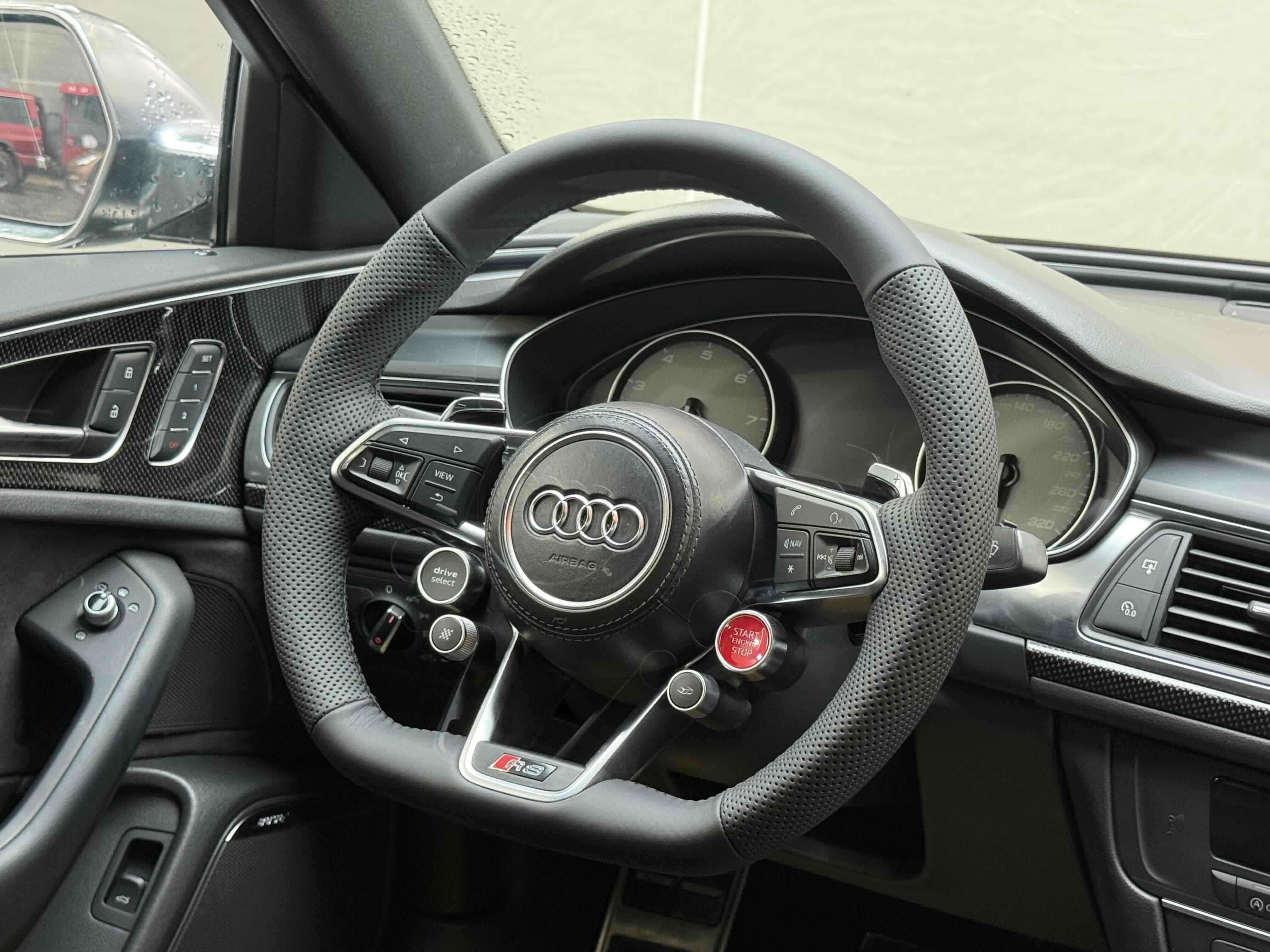 Audi S6 2013 car image #16