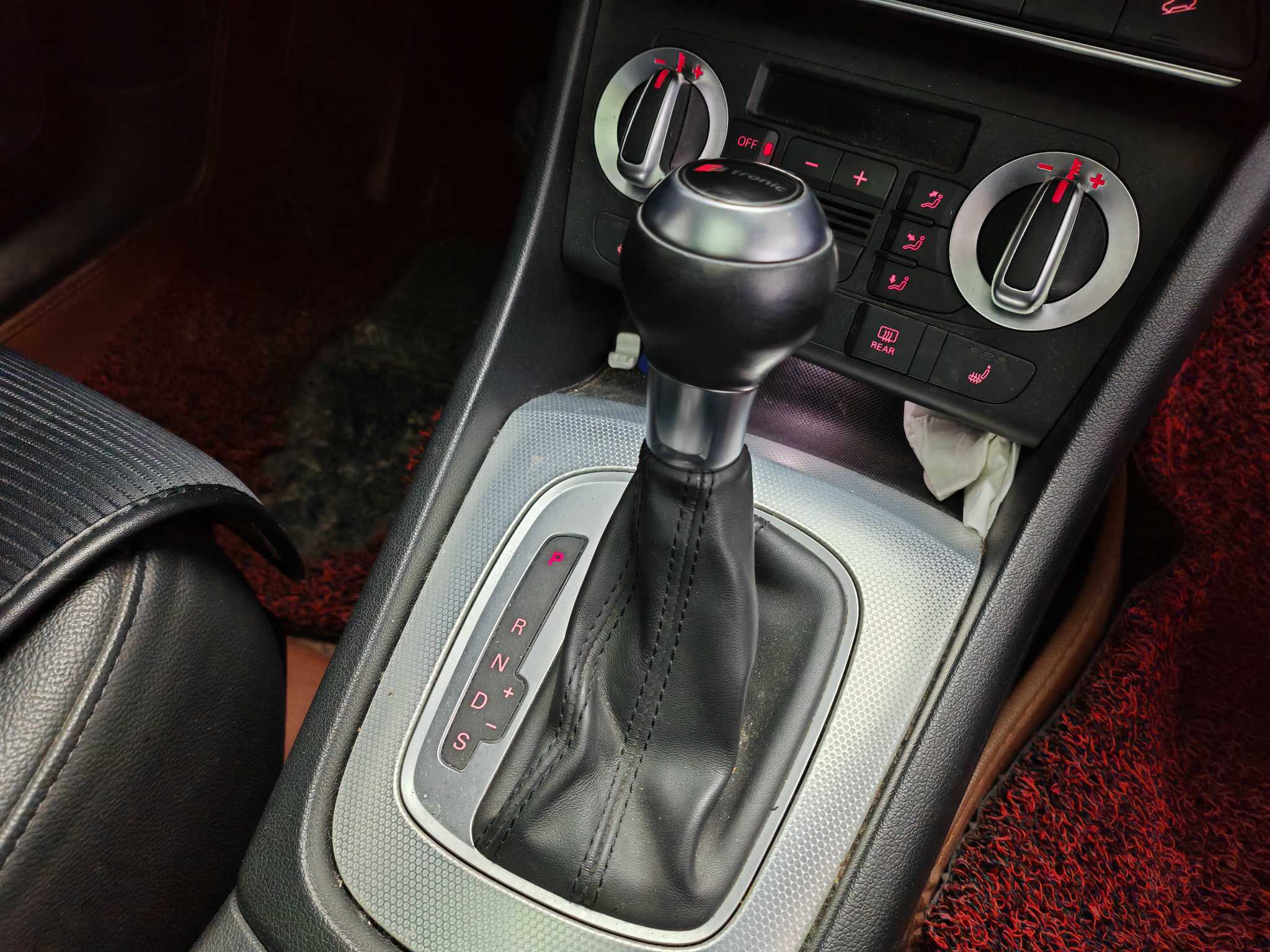 Audi Q3 (Imported) 2014 car image #16