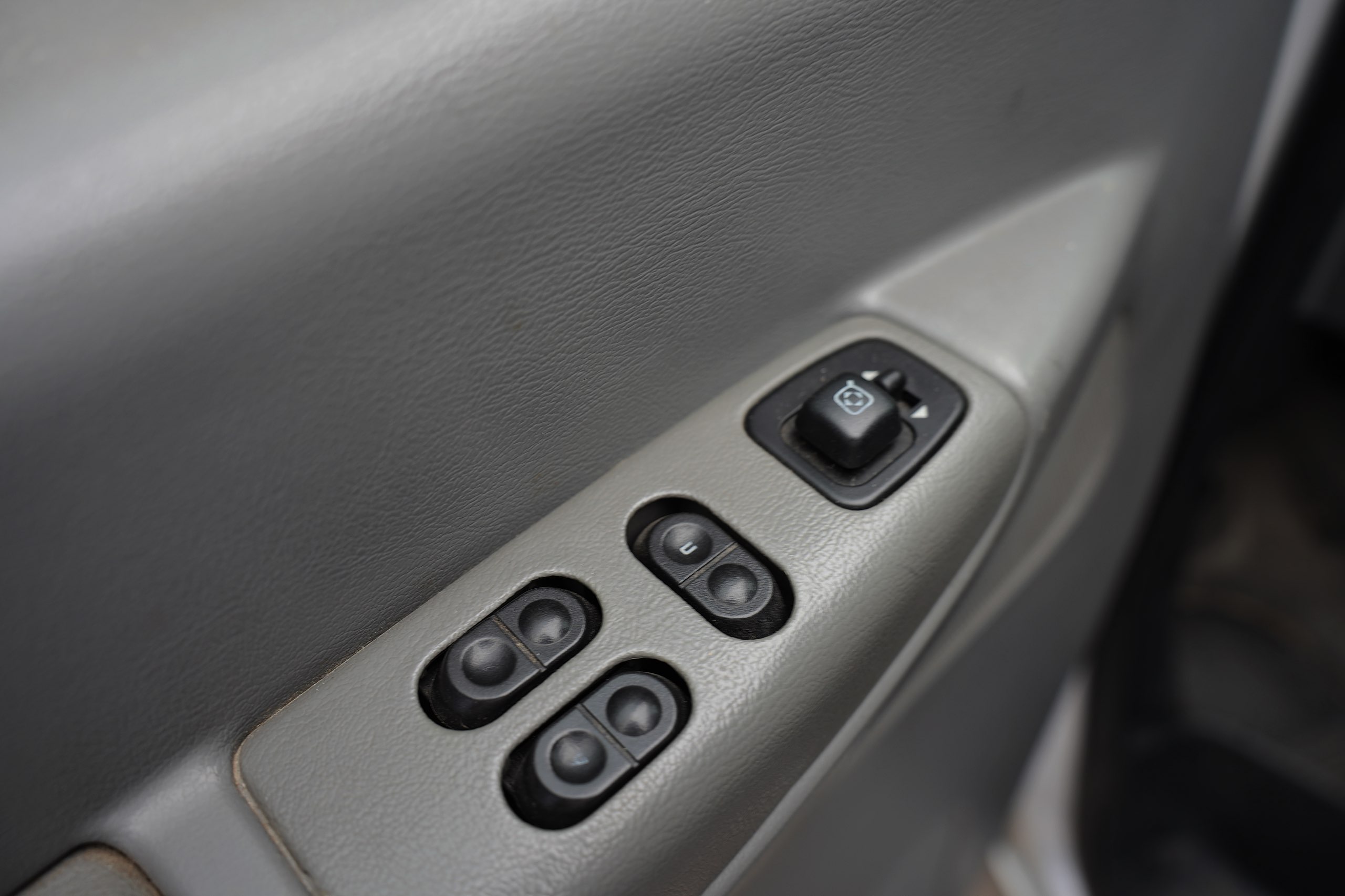 Ford E350 2012 car image #16