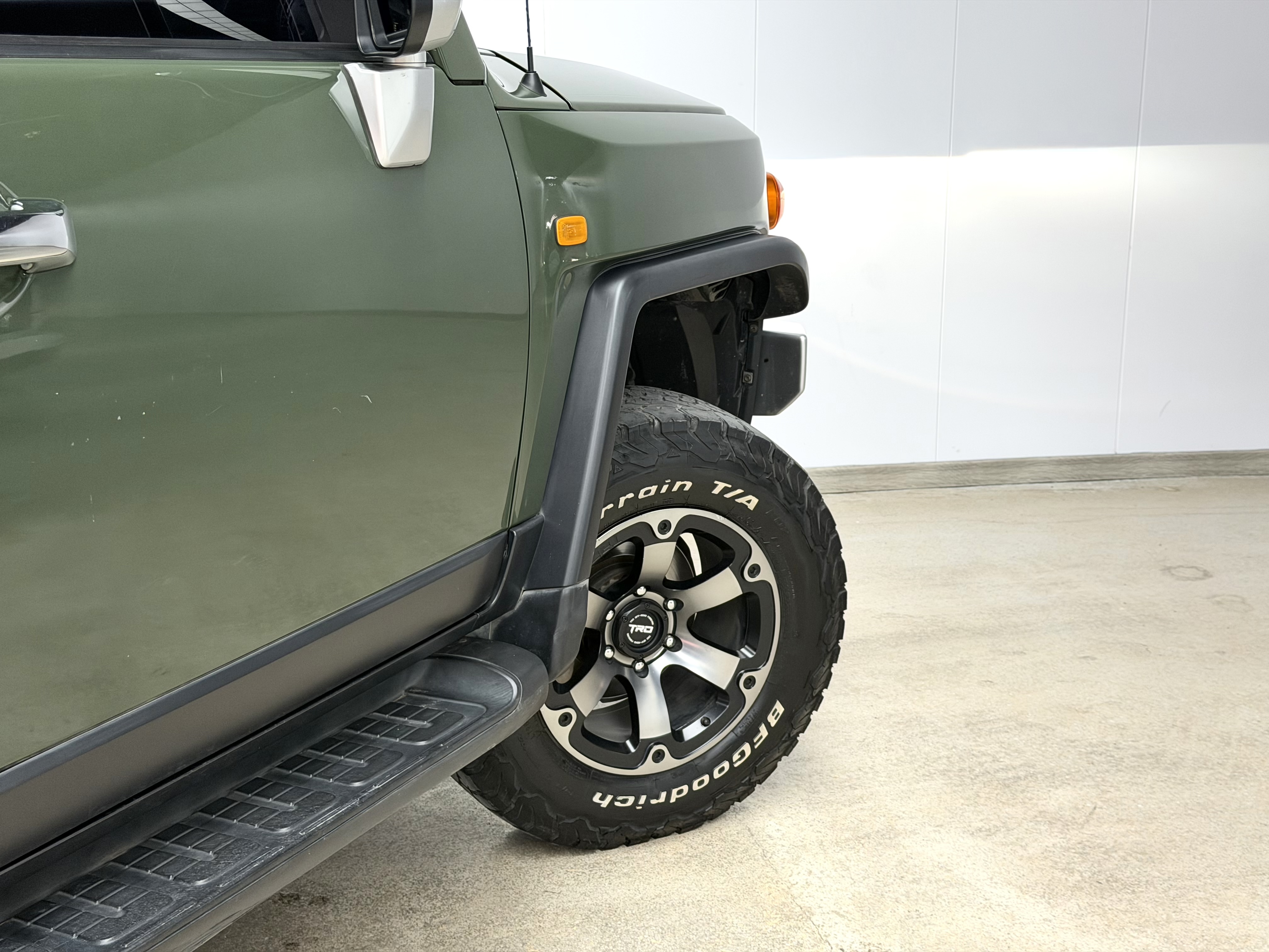 Toyota FJ Cruiser 2011 car image #16