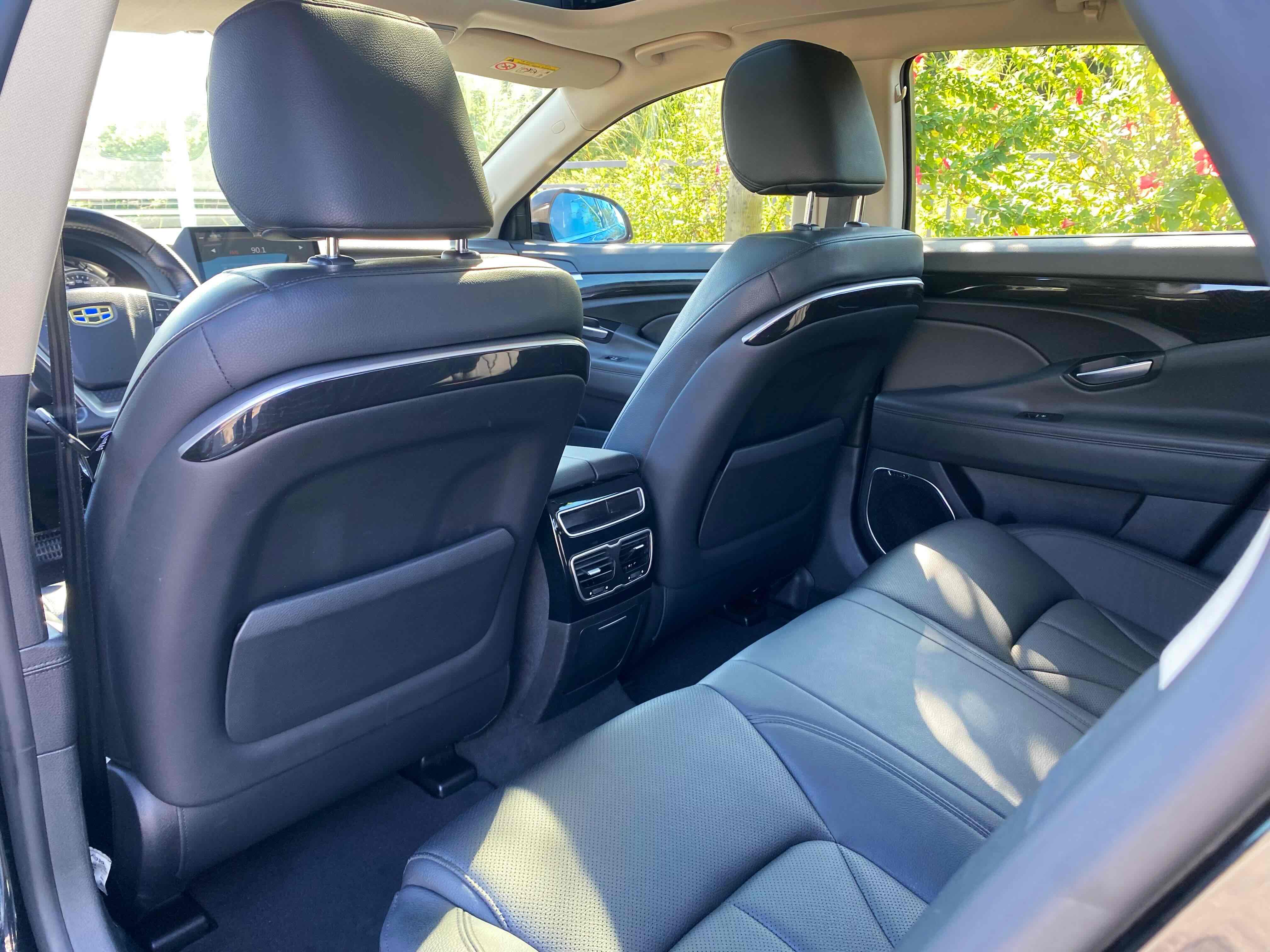 GEELY Ulion 2016 immagine di auto #16