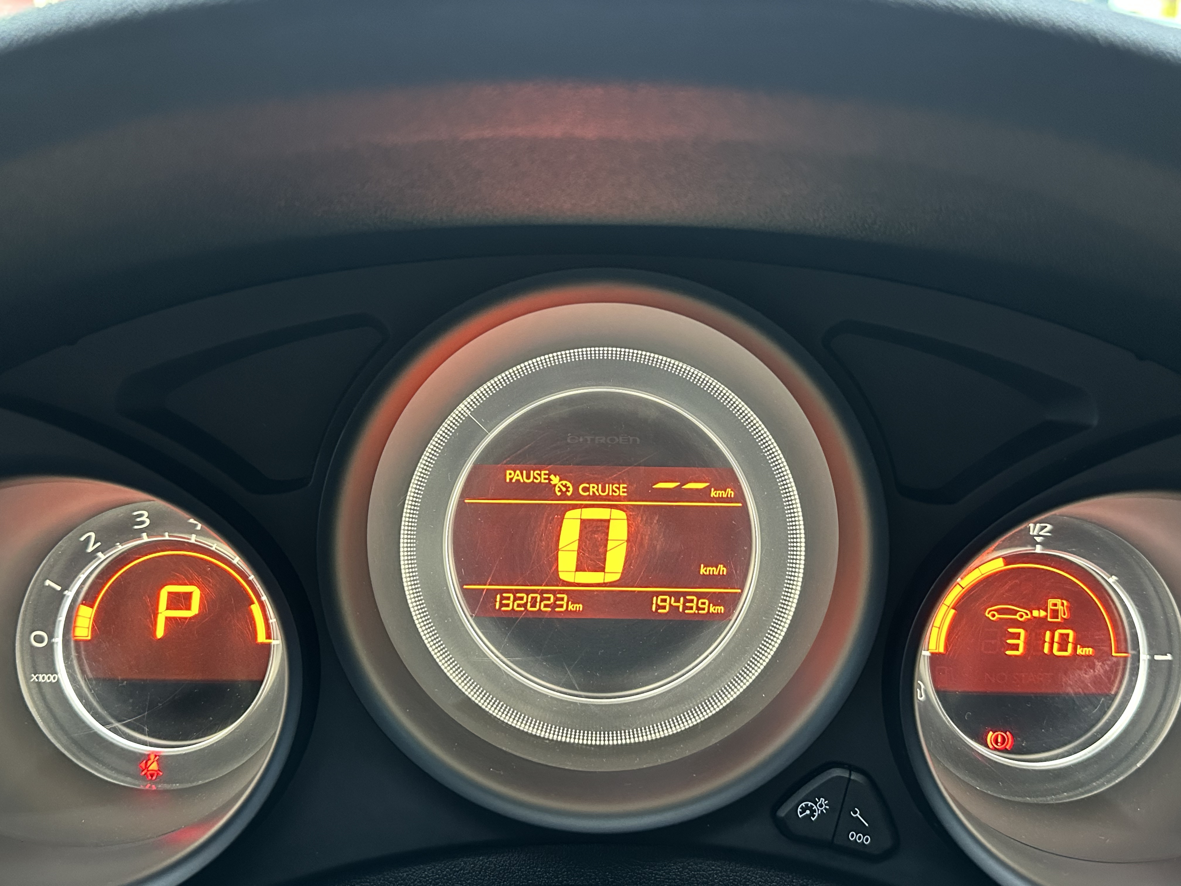 Citroen C4L 2016 imagem de carro #16